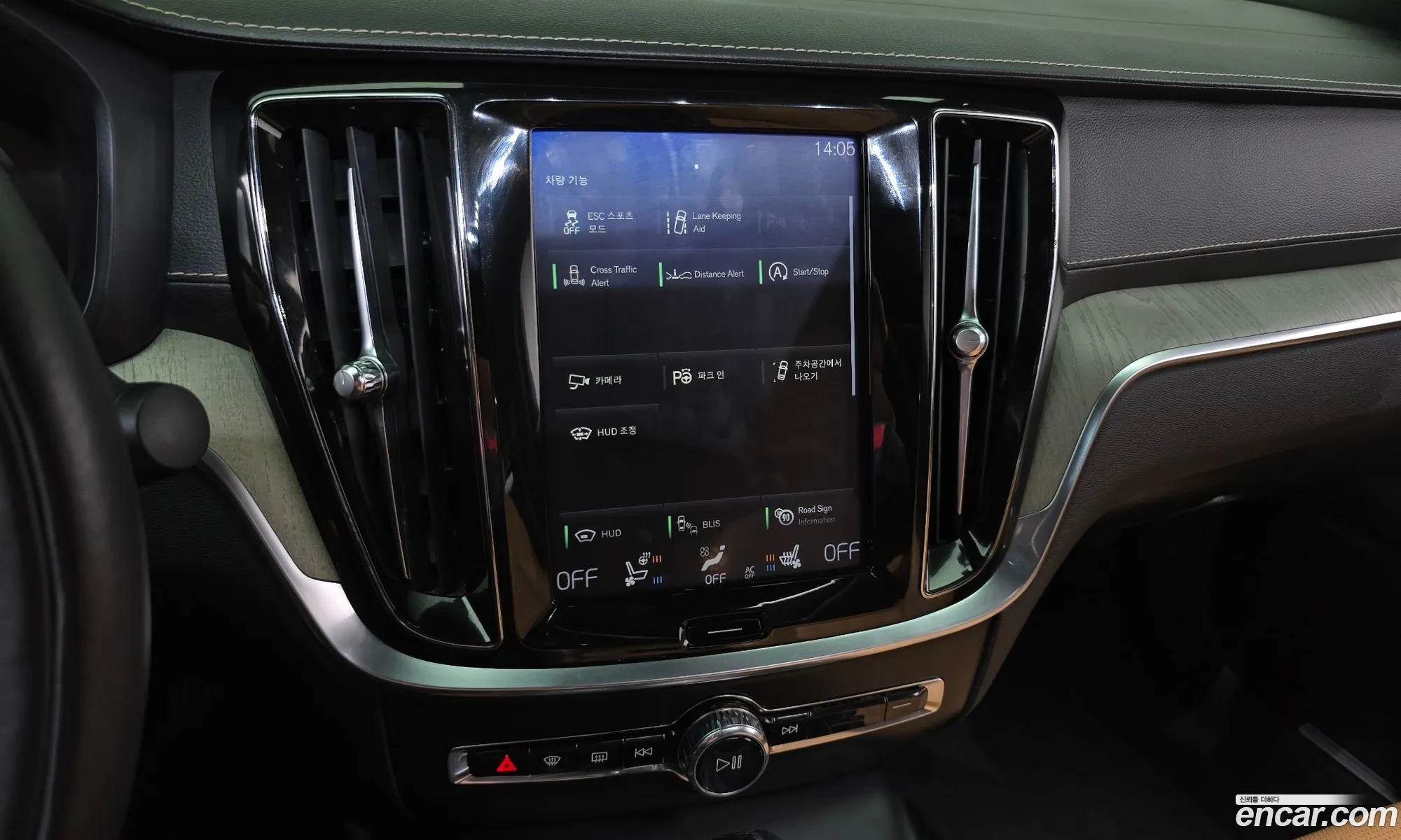 Volvo S60 2019 7JRZS102DLG033478 — 4