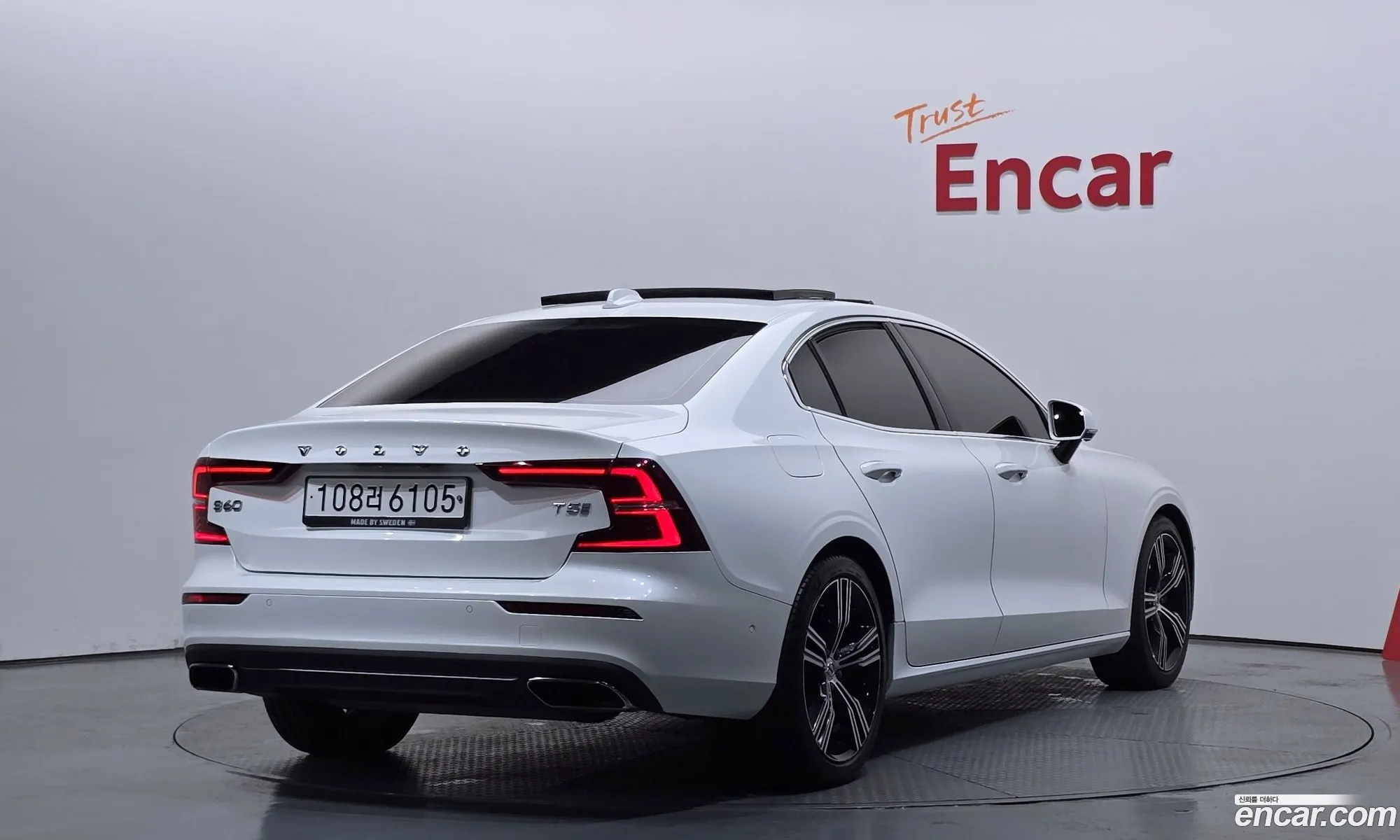 Volvo S60 2019 7JRZS102DLG033478 — 9