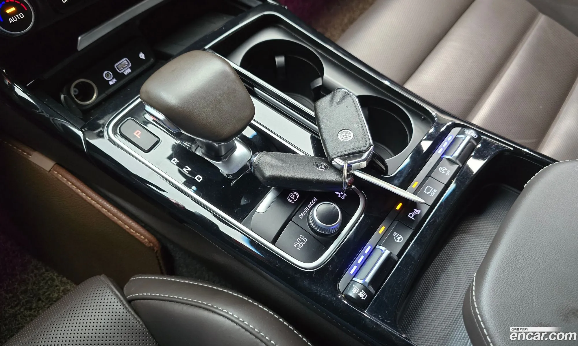Kia Stinger 2017 KNAE351ABJS001101 — 11