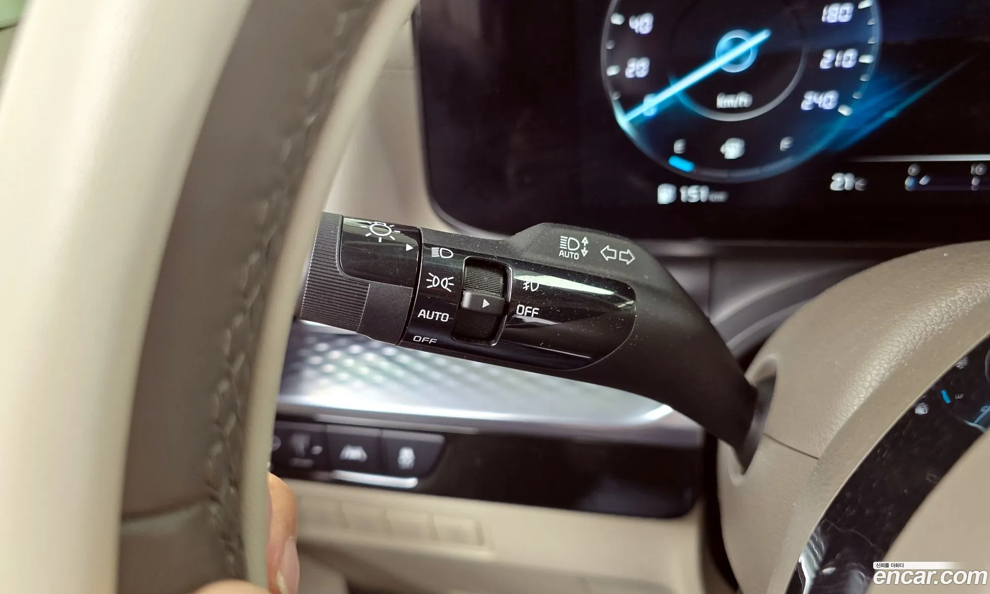 Kia Carnival 2021 KNANE813BMS095357 — 3