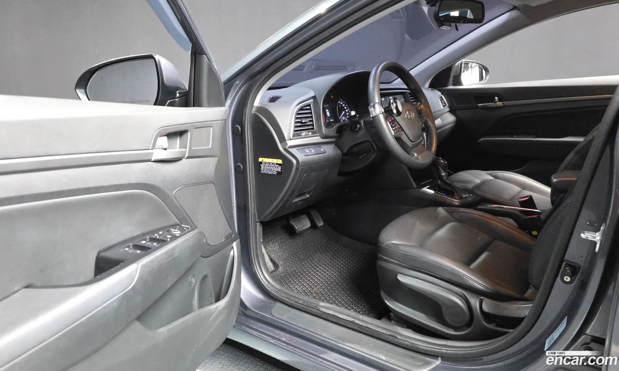 Hyundai Elantra AD 2018 — 8