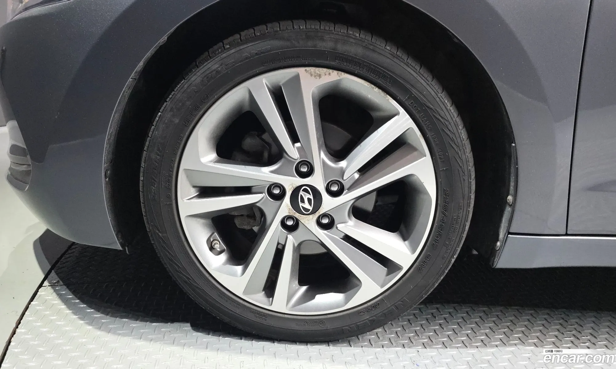 Hyundai Elantra AD 2018 — 14