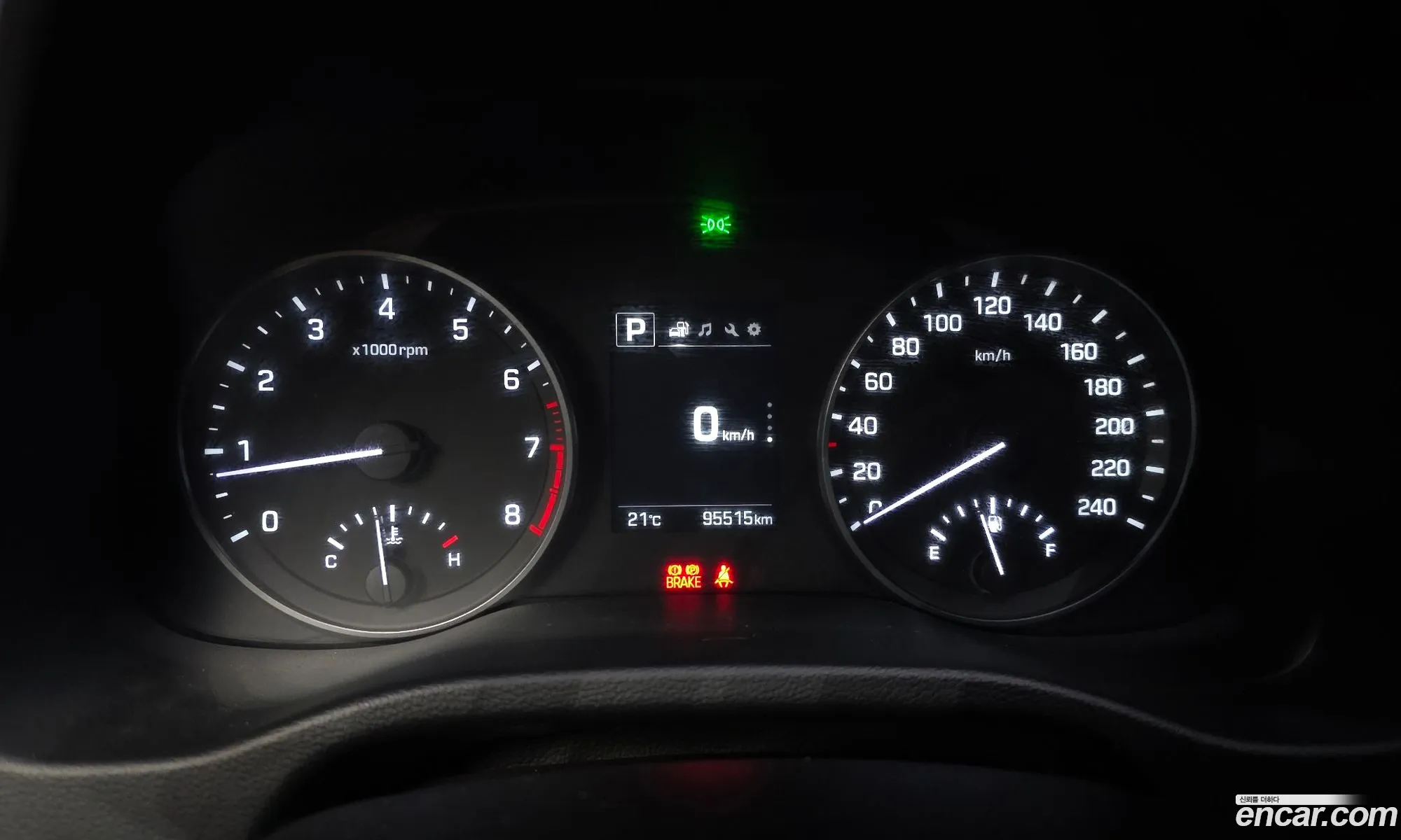 Hyundai Elantra AD 2018 — 16