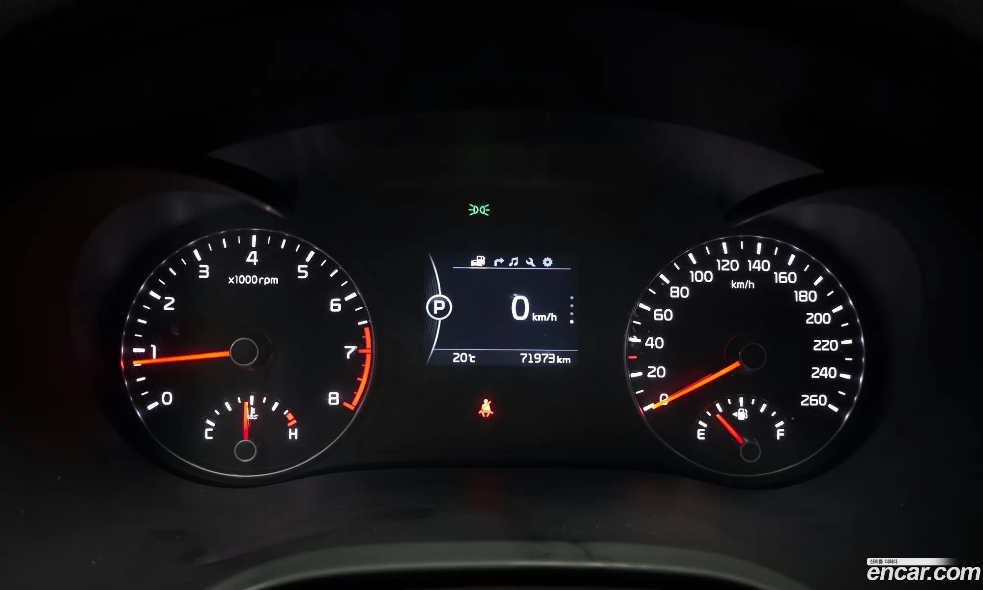Kia K5 2016 KNAGX411BHA114003 — 16