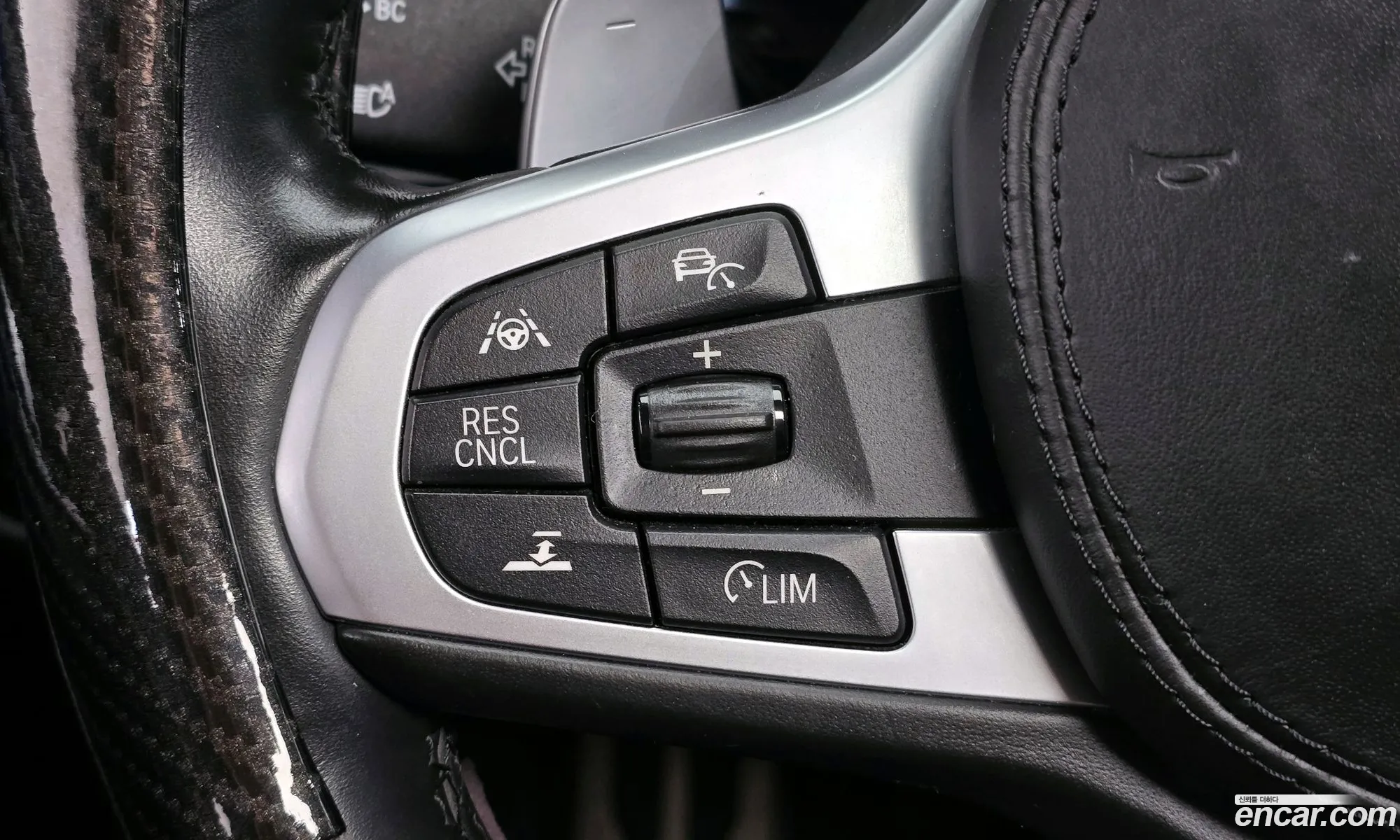 BMW 5 Series 2019 WBAJD9101KWW34006 — 10