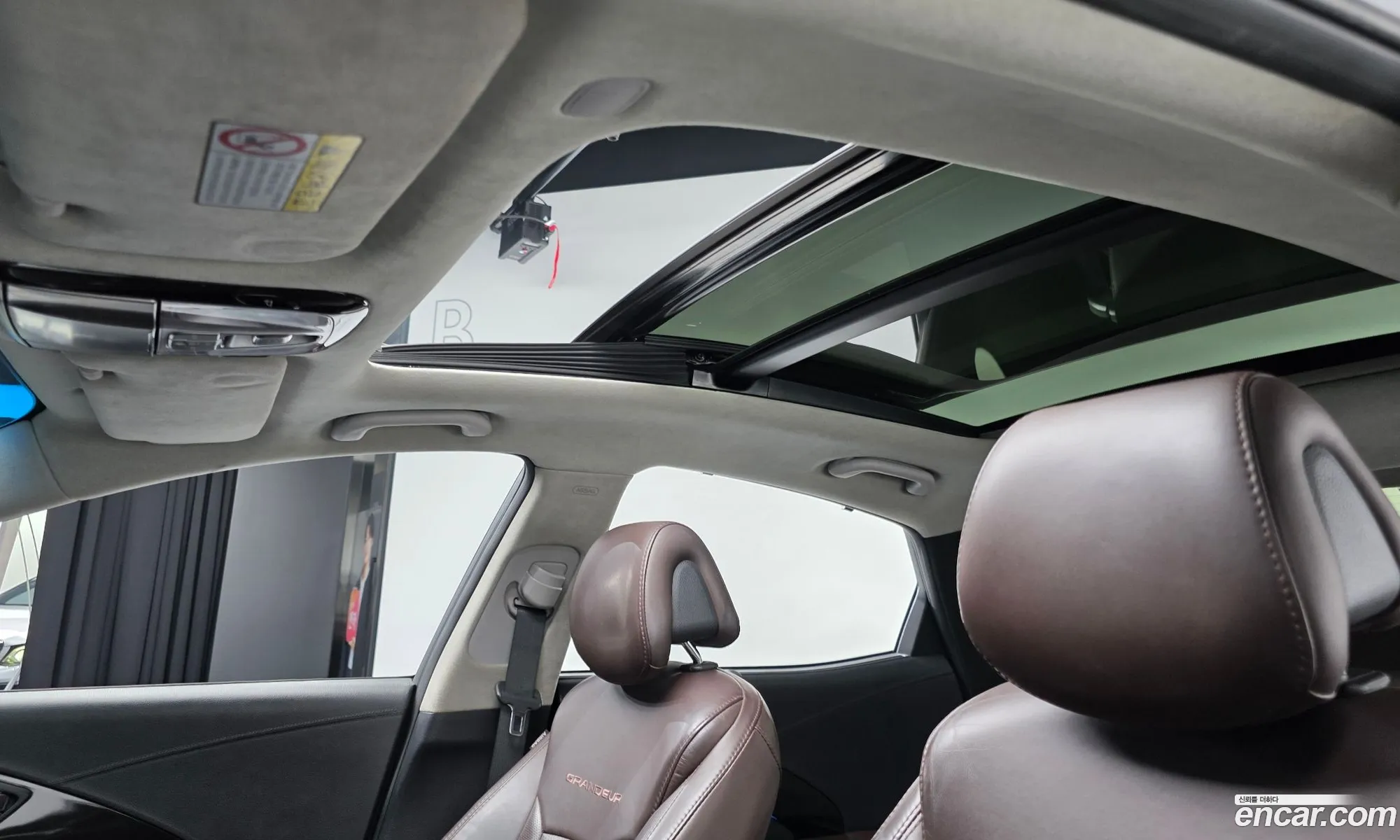 Hyundai Grandeur HG 2013 — 32