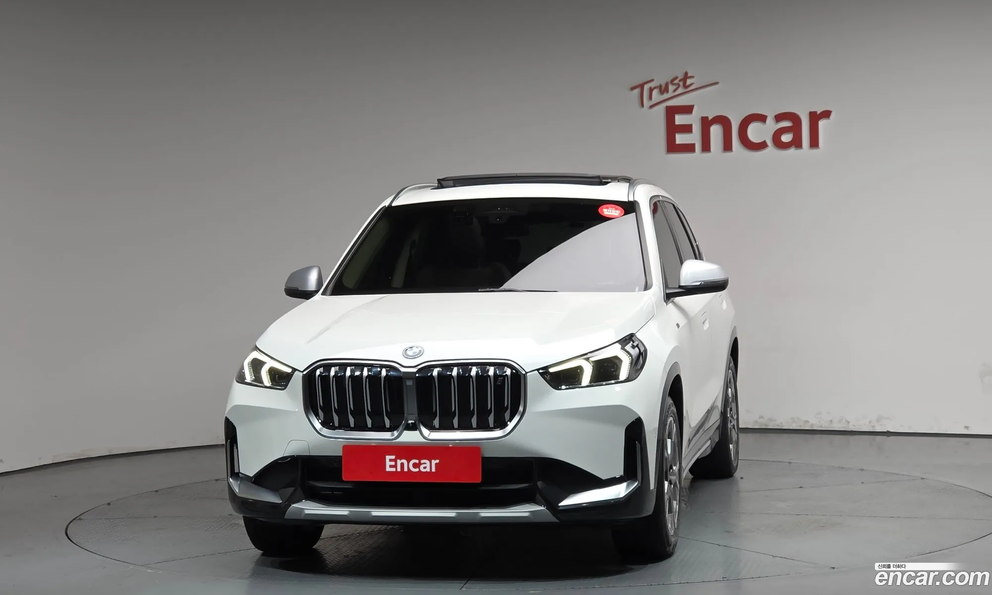 BMW iX1