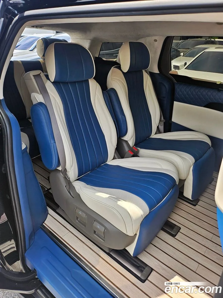 Kia Carnival 2021 — 12