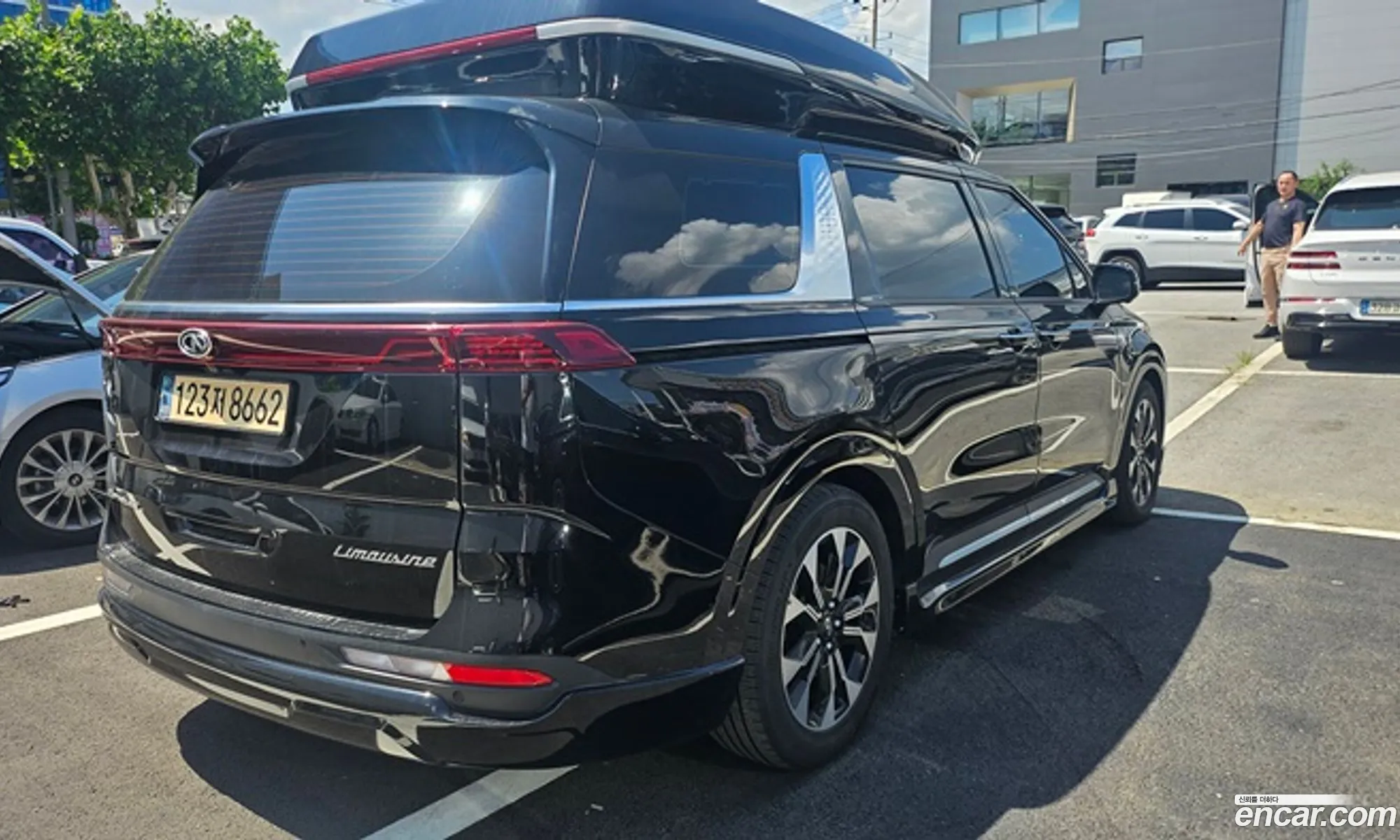 Kia Carnival 2021 — 18