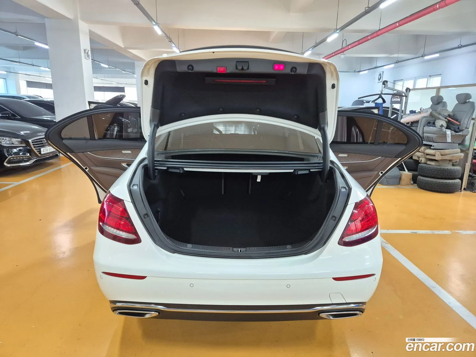Mercedes-Benz E-Class W213 2020 — 17