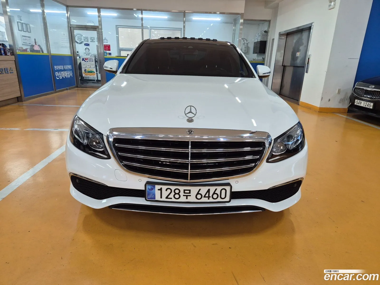 Mercedes-Benz E-Class W213 2020 — 14