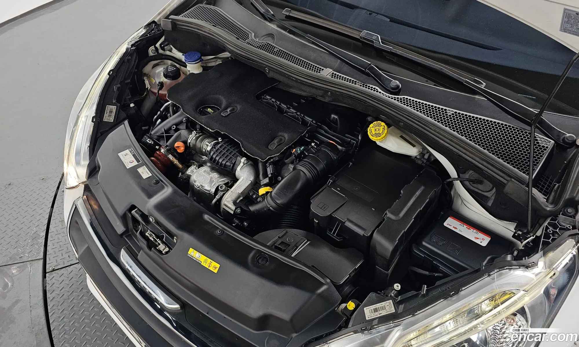 Peugeot 208 2015 VF3CC9HP8GT001405 — 10