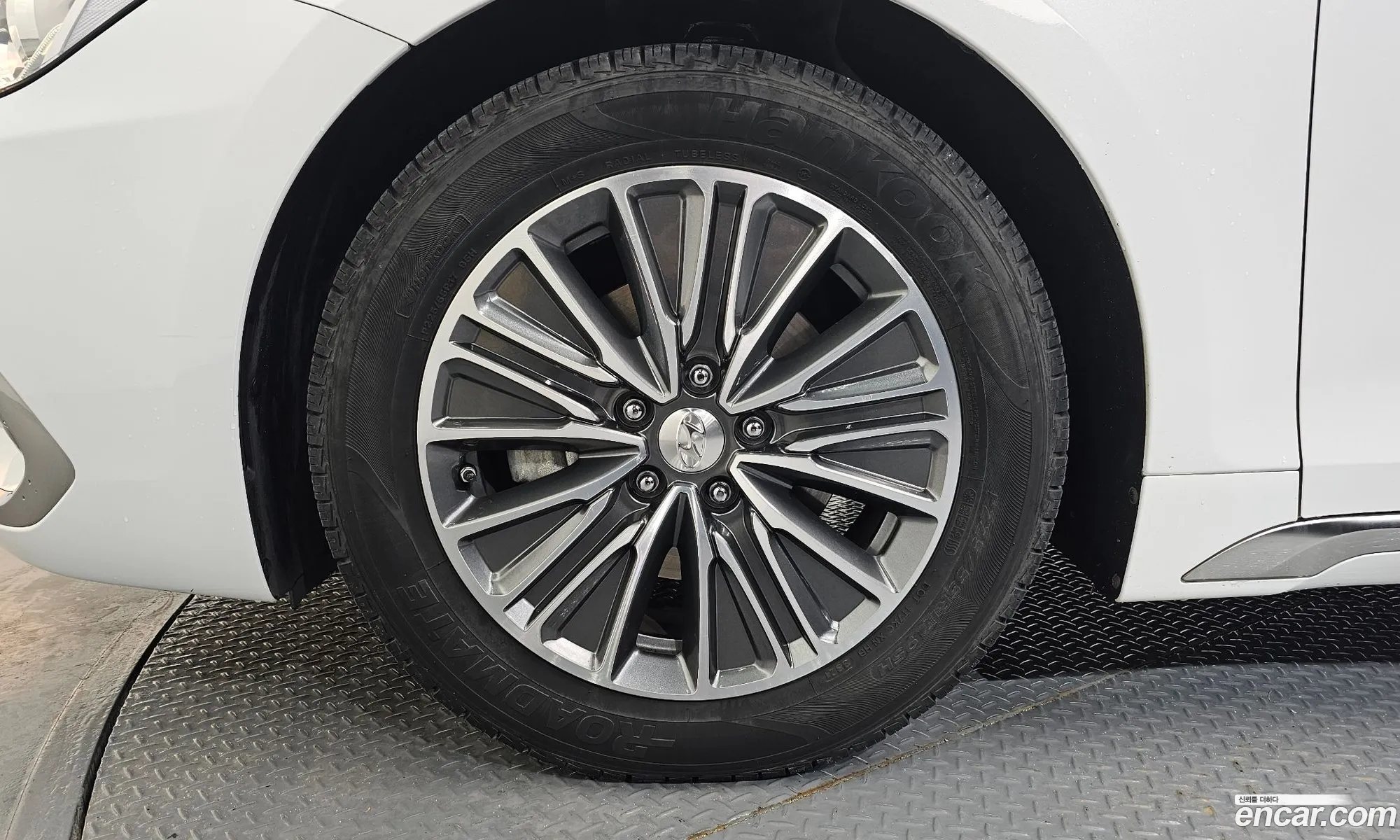 Hyundai Grandeur IG Hybrid 2018 — 6