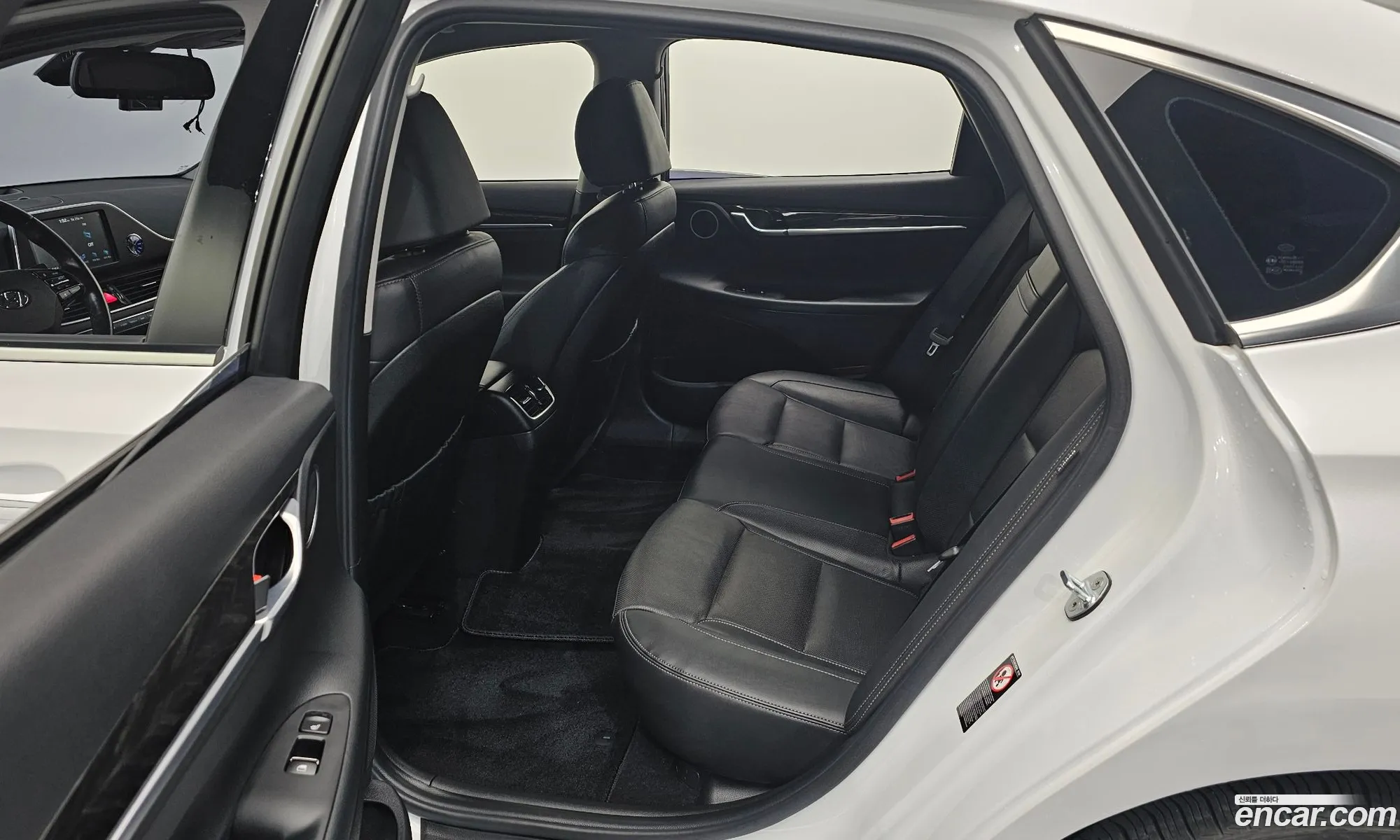 Hyundai Grandeur IG Hybrid 2018 — 5