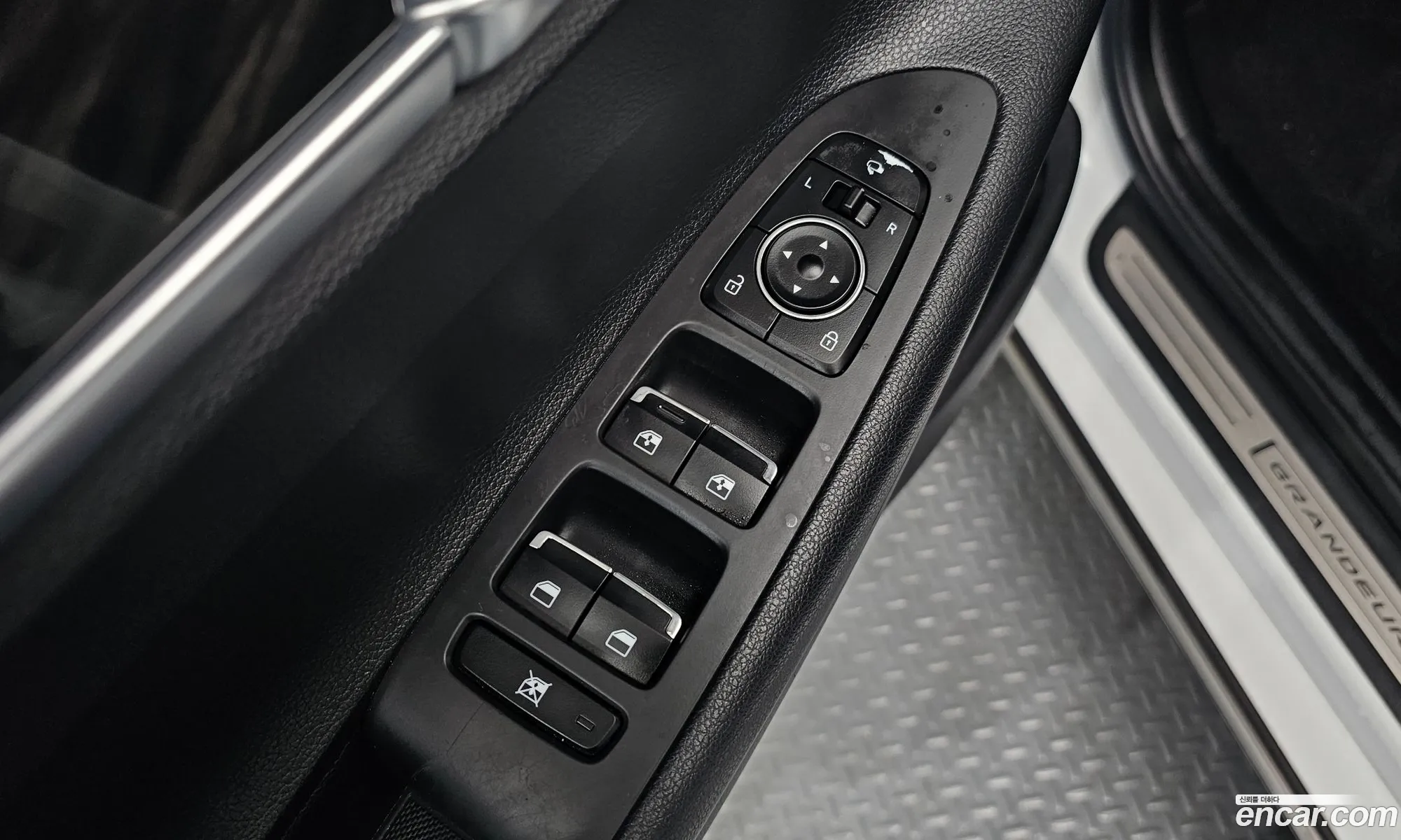 Hyundai Grandeur IG Hybrid 2018 — 8