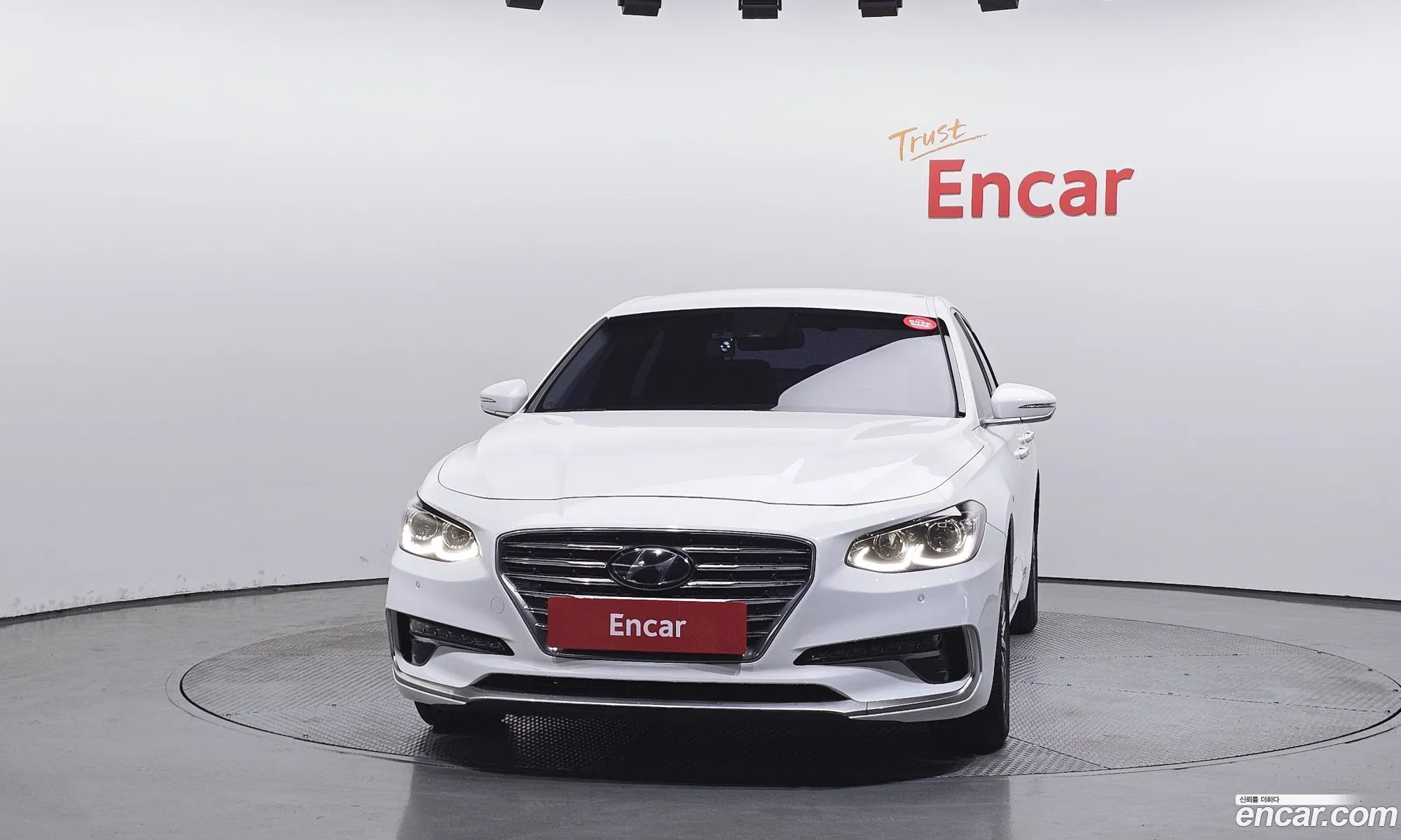 Hyundai Grandeur IG Hybrid 2018 — 14