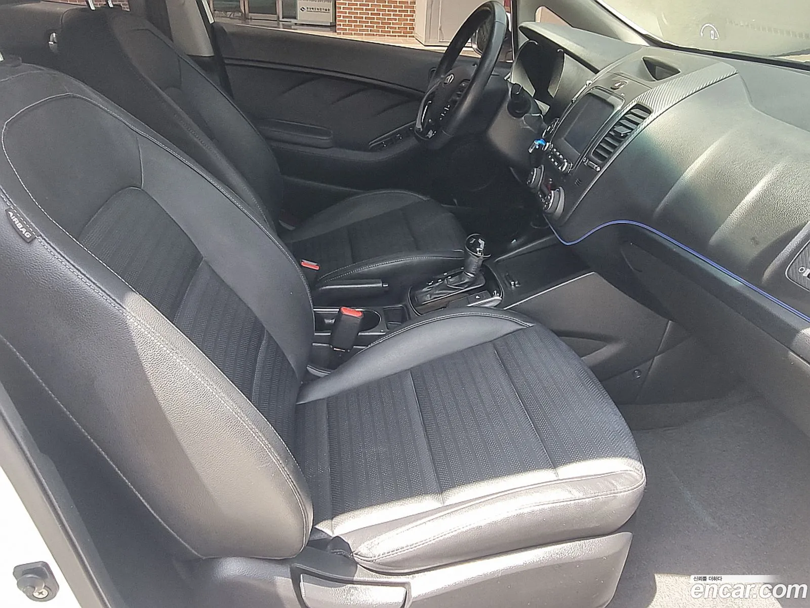 Kia K3 2016 — 13