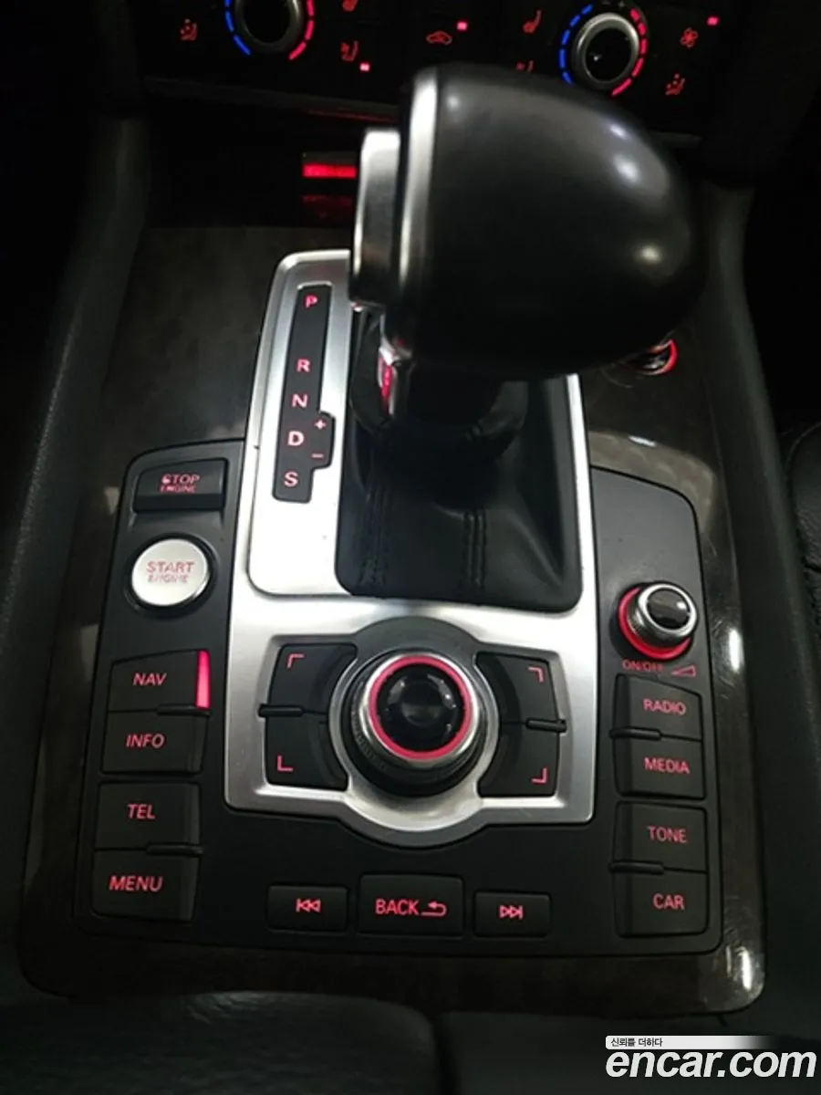Audi Q7 2014 — 12