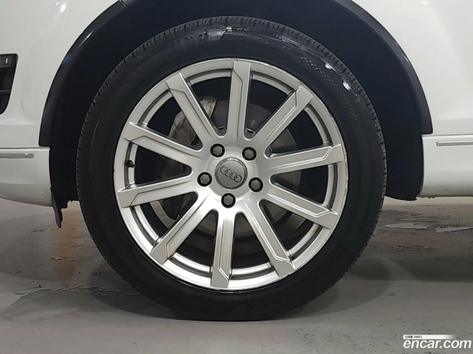 Audi Q7 2014 — 3