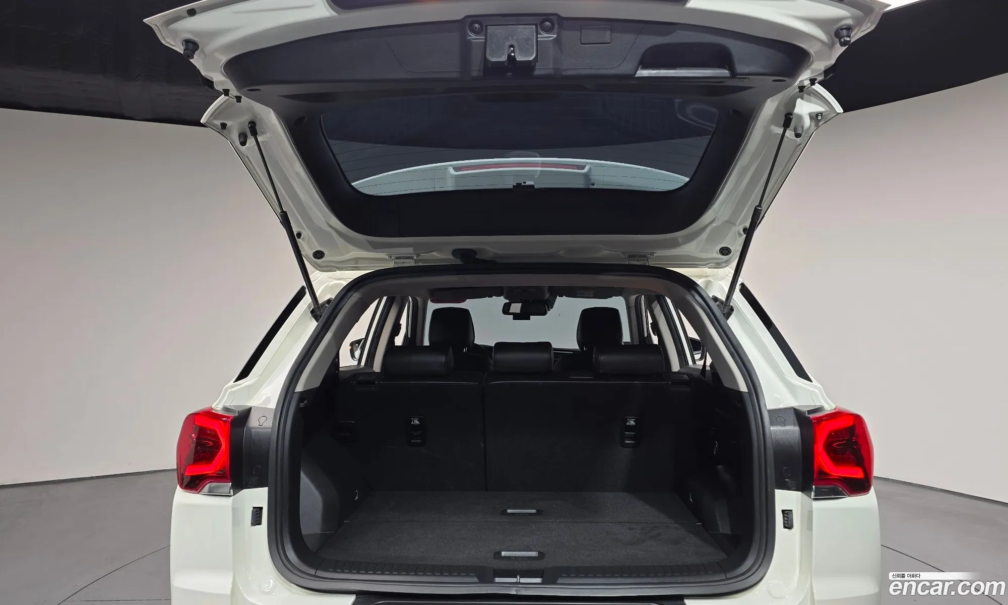 KG Mobility (SsangYong) Beautiful Korando 2020 — 27