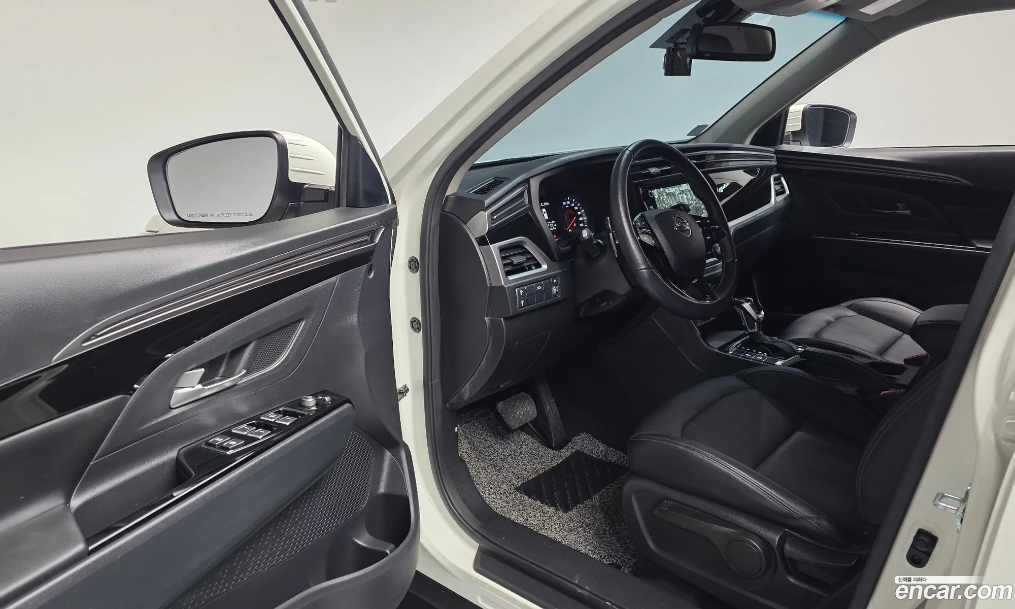 KG Mobility (SsangYong) Beautiful Korando 2020 — 17