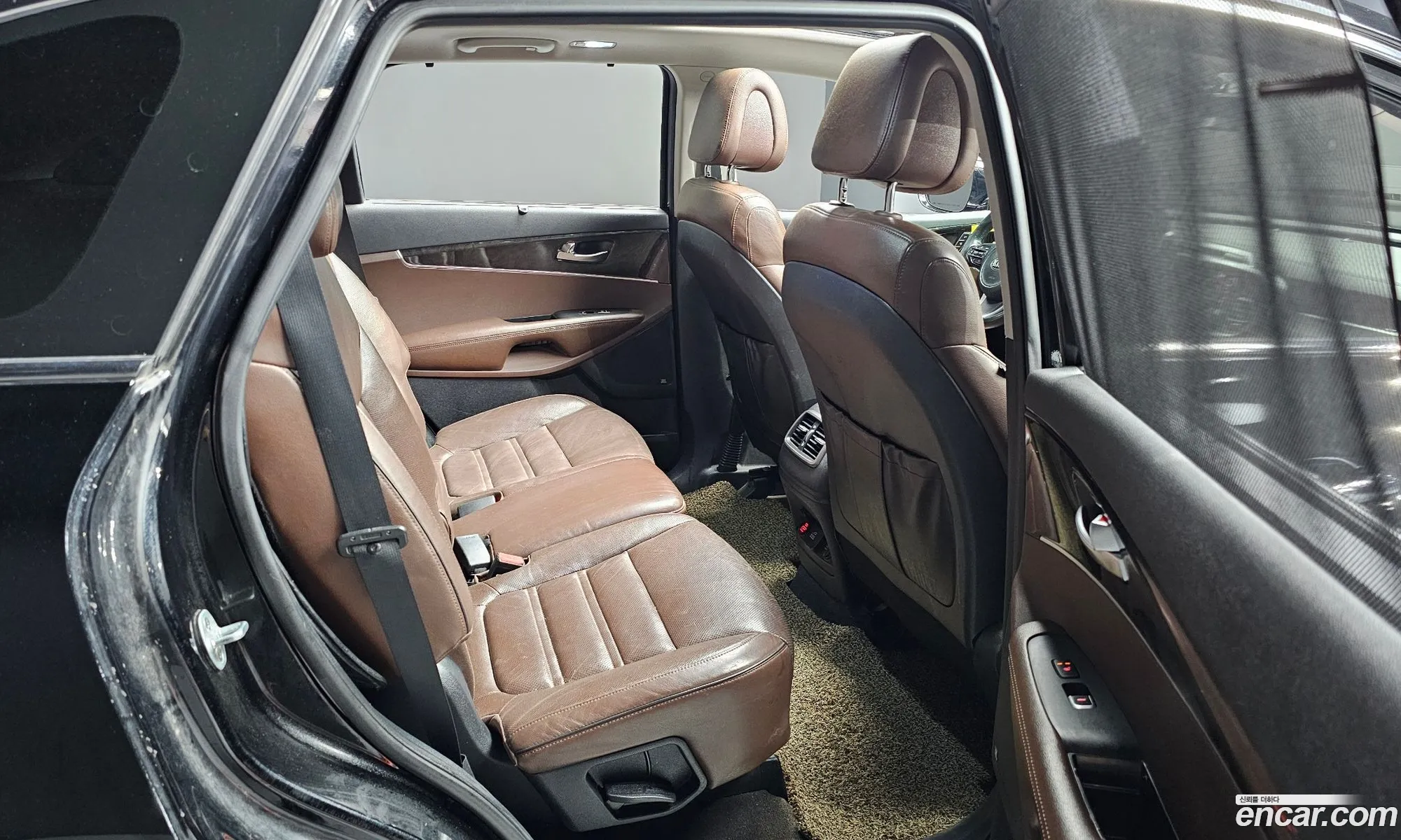Kia Sorento 2016 KNAPK81BDGA205810 — 2
