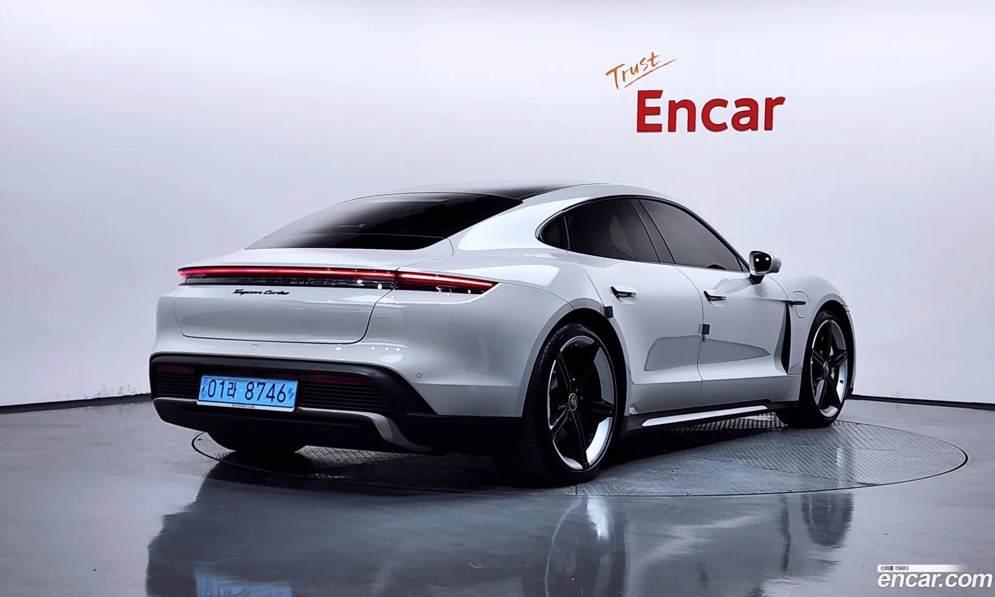 Porsche Taycan 2024 — 5