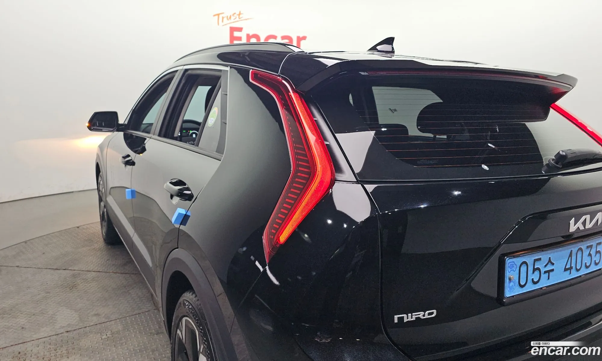 Kia Niro EV 2023 KNACP811FRA055920 — 6