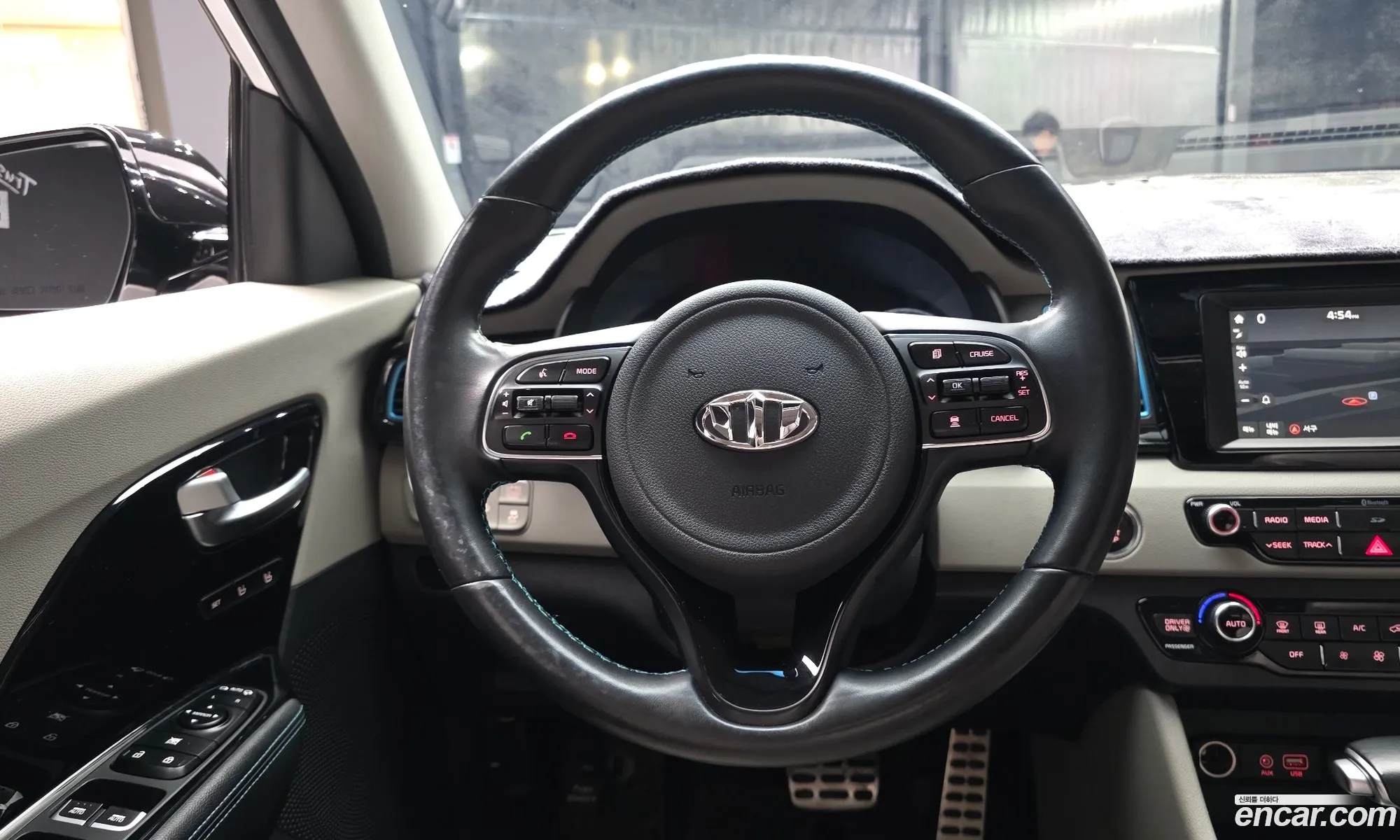 Kia Niro 2017 KNACC81CGJA087542 — 29