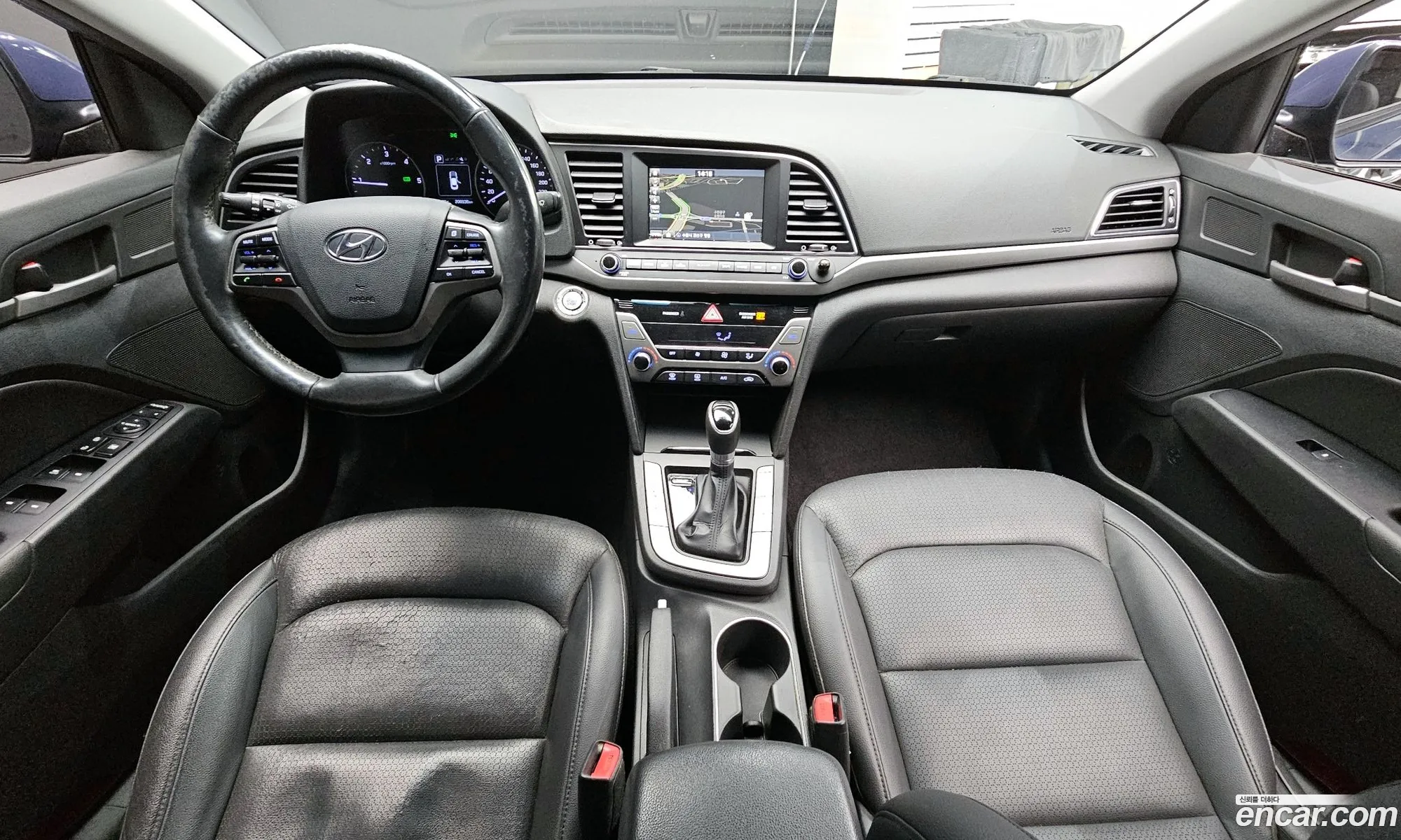 Hyundai Elantra AD 2015 — 6