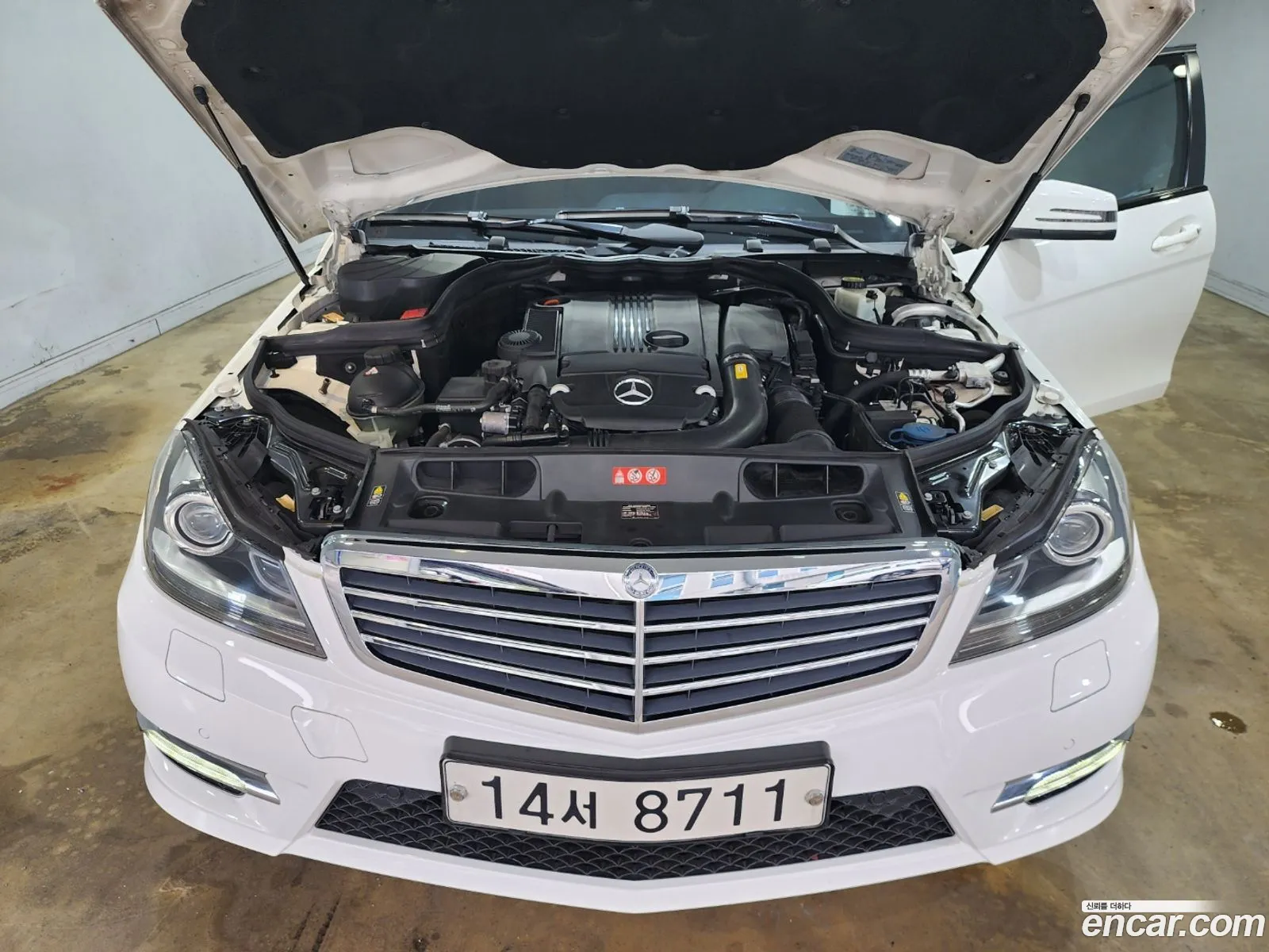 Mercedes-Benz C-Class W204 2013 — 2