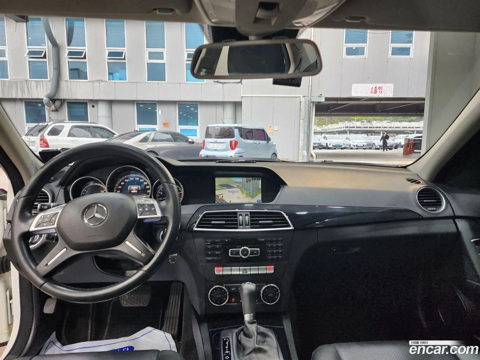 Mercedes-Benz C-Class W204 2013 — 13