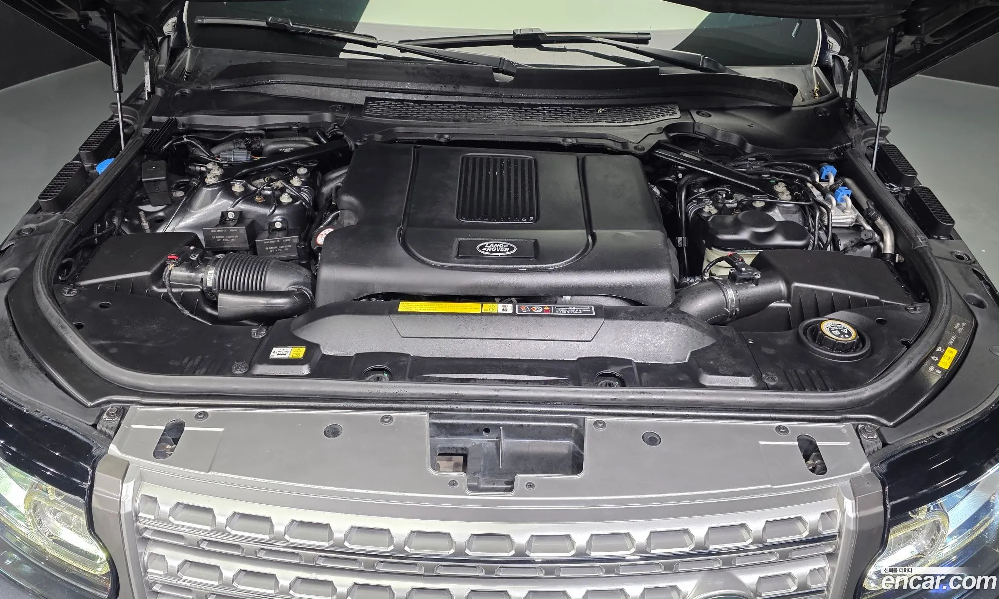 Land Rover Range Rover 2017 — 12