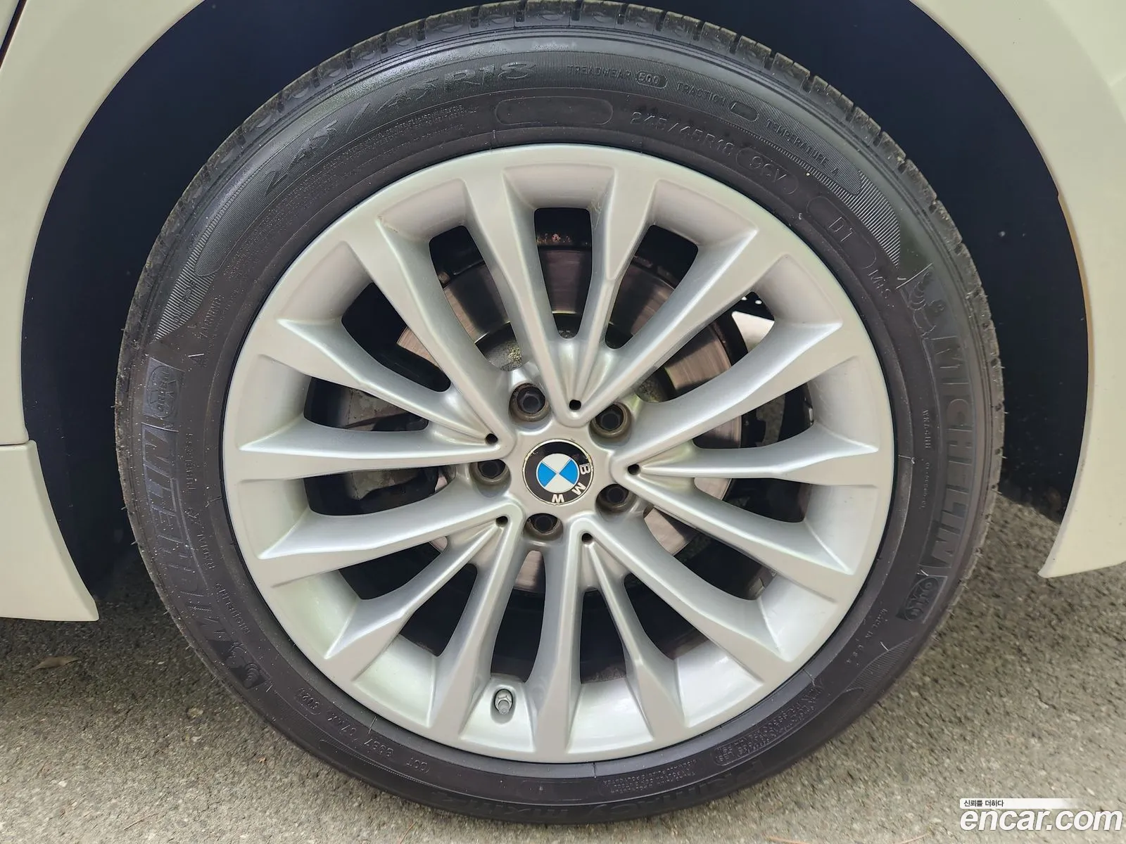 BMW 5 Series 2019 — 10