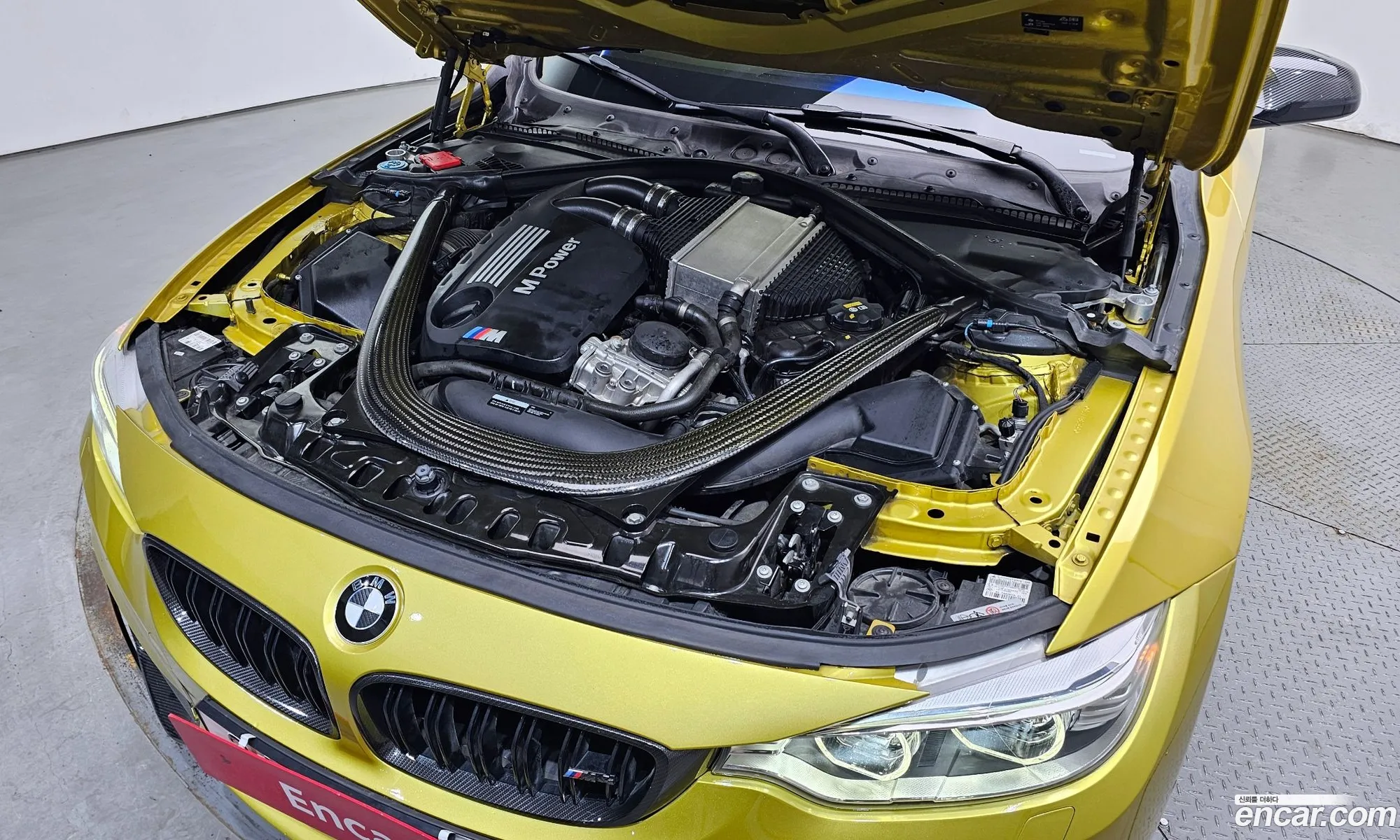 BMW M4 2016 — 17