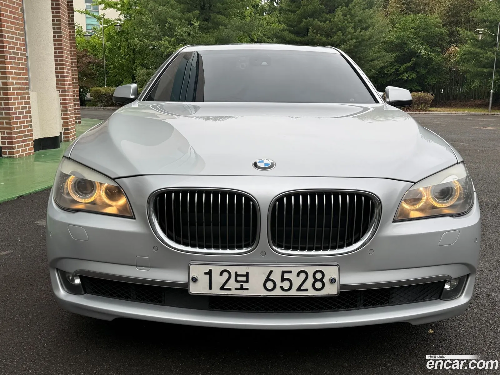 BMW 7 Series 2011 — 17