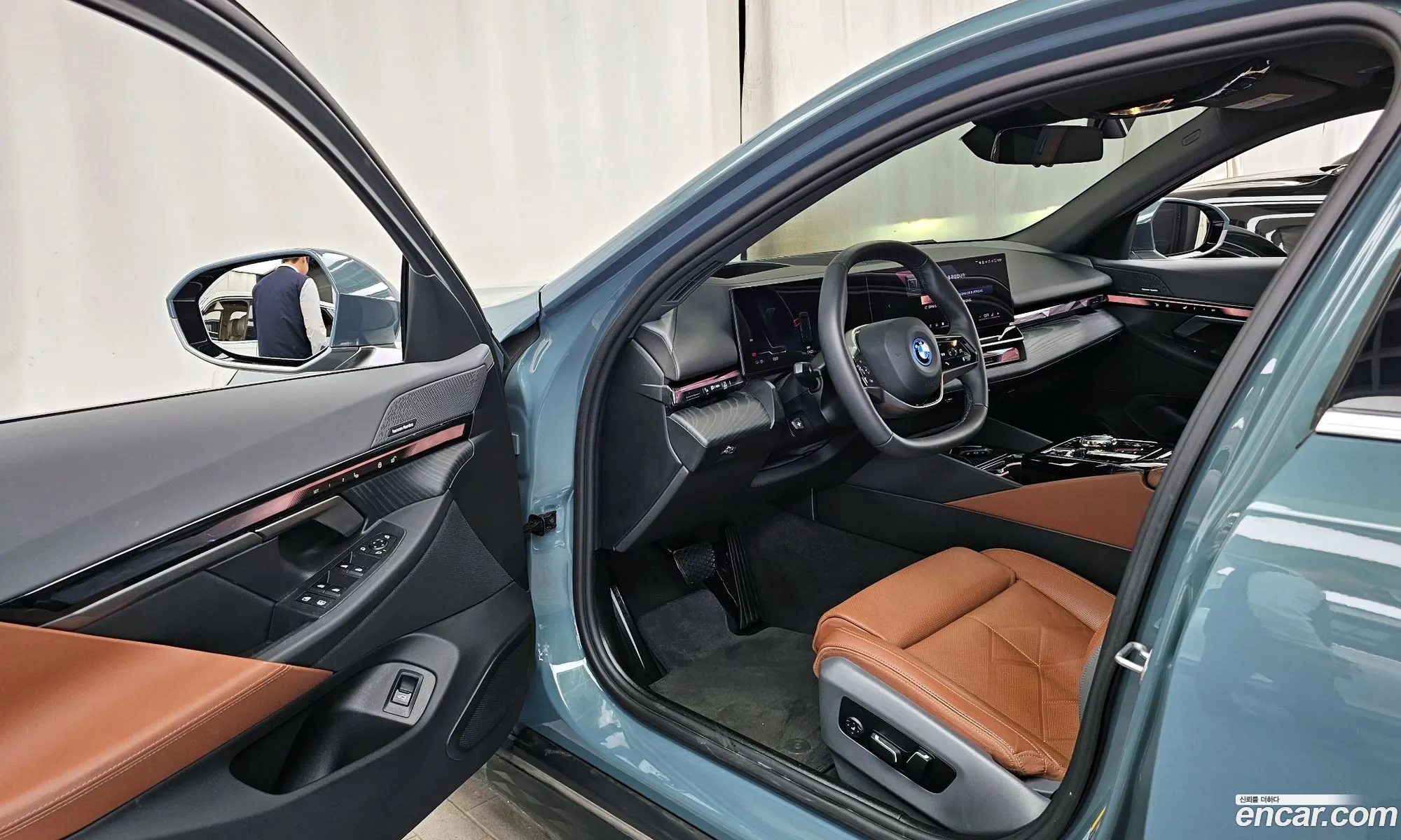 BMW i5 2024 WBY31FK01RCP72995 — 30