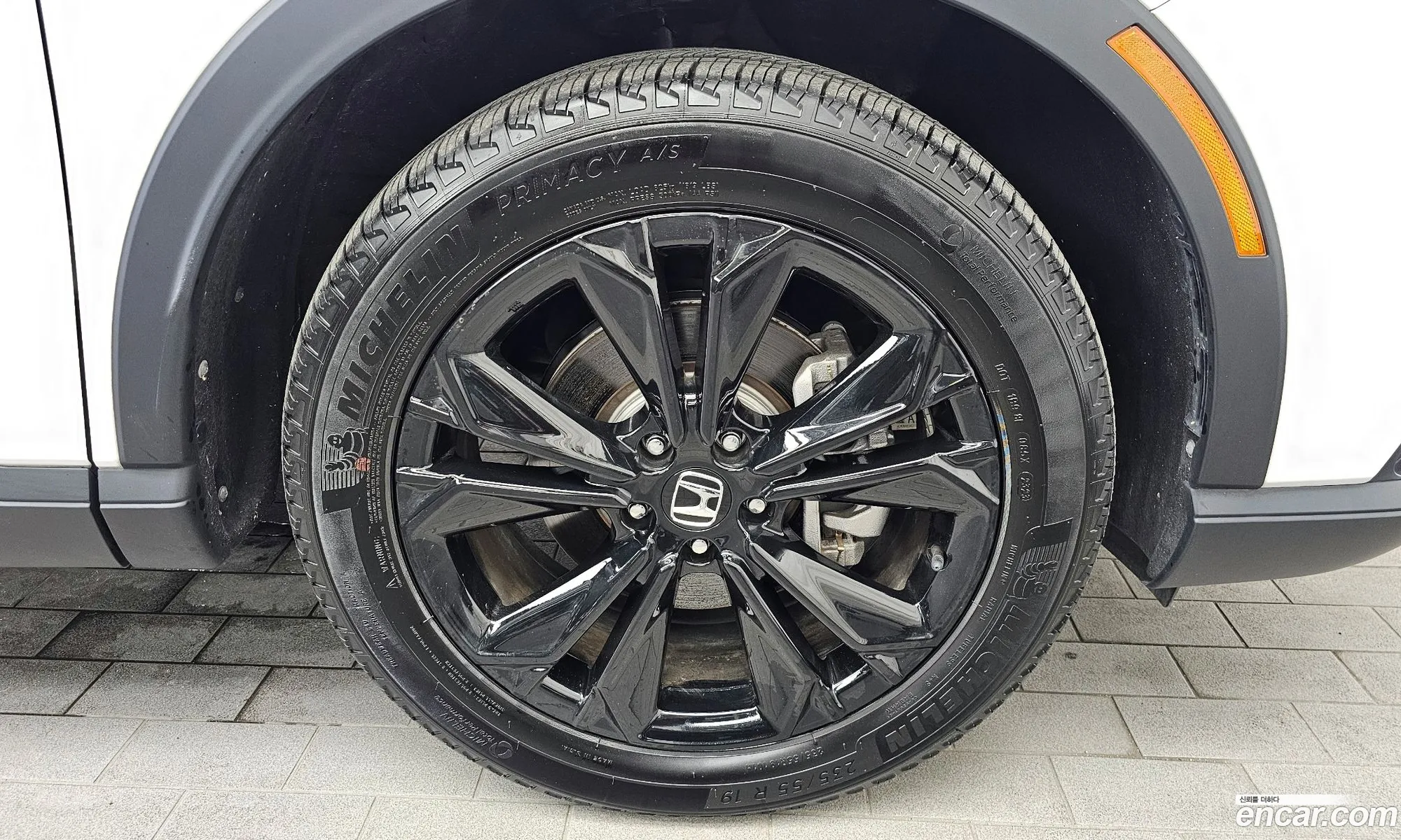 Honda CR-V 6th Gen 2023 — 32