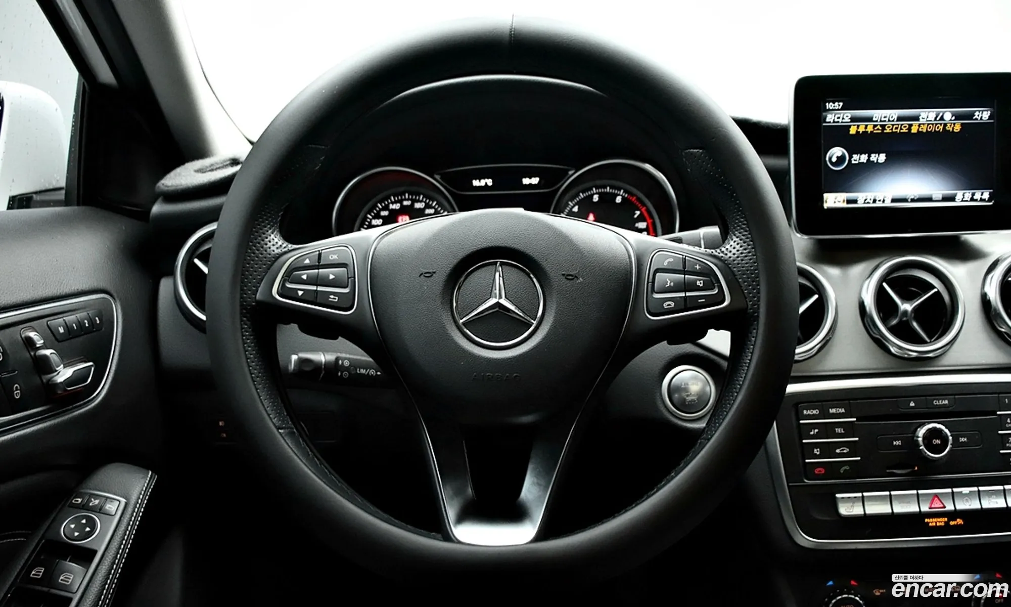 Mercedes-Benz GLA-Class X156 2019 — 3