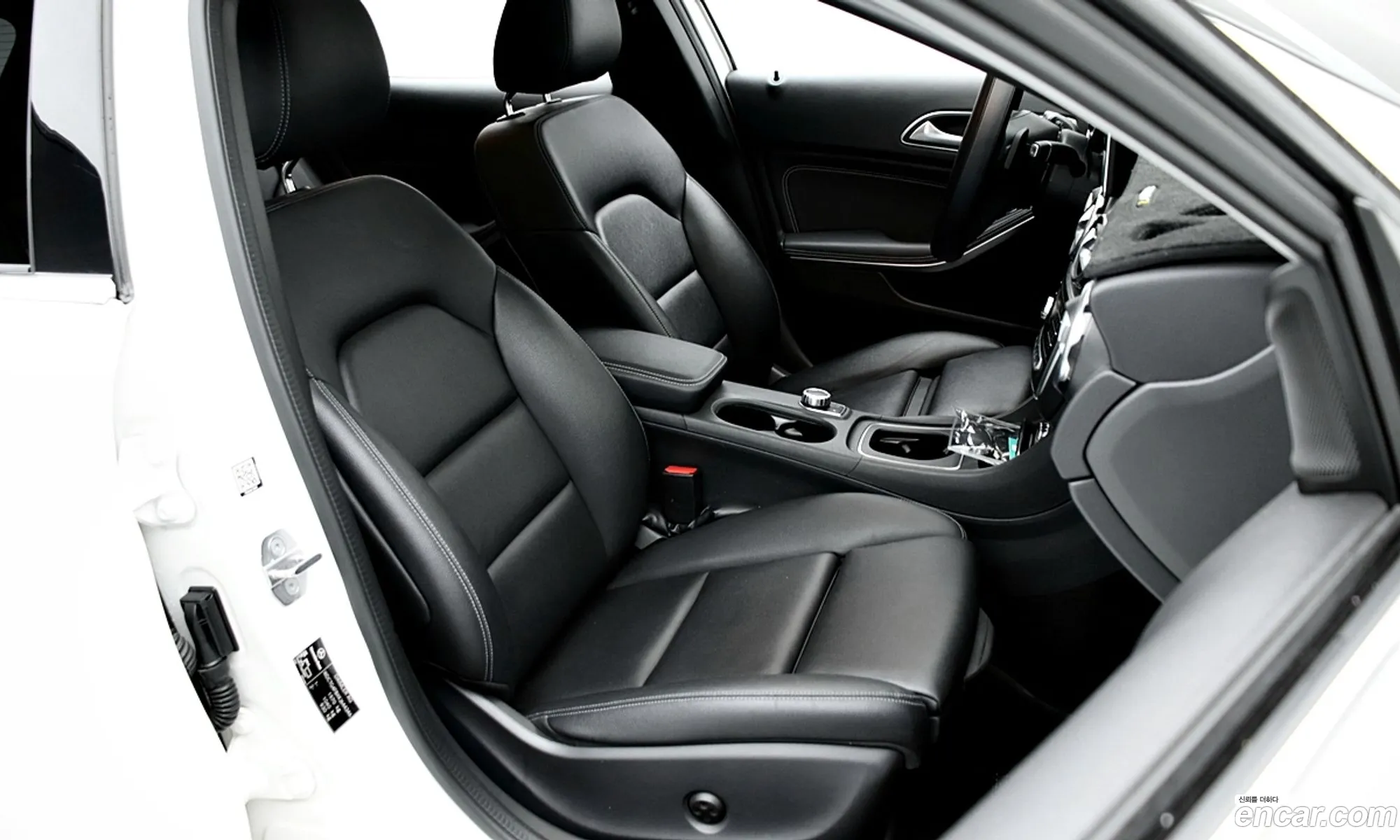 Mercedes-Benz GLA-Class X156 2019 — 9