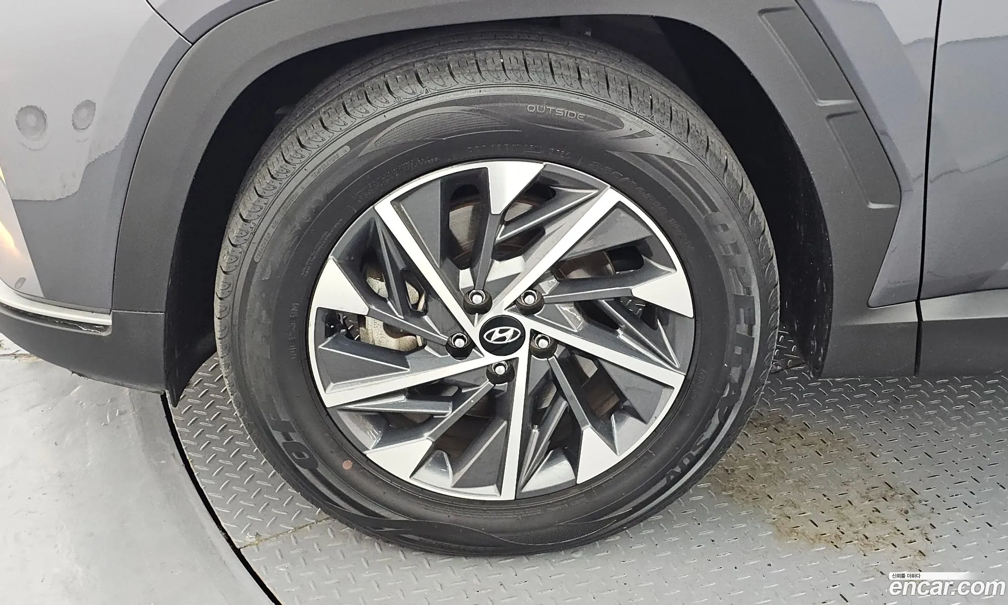 Hyundai Tucson 2022 — 28