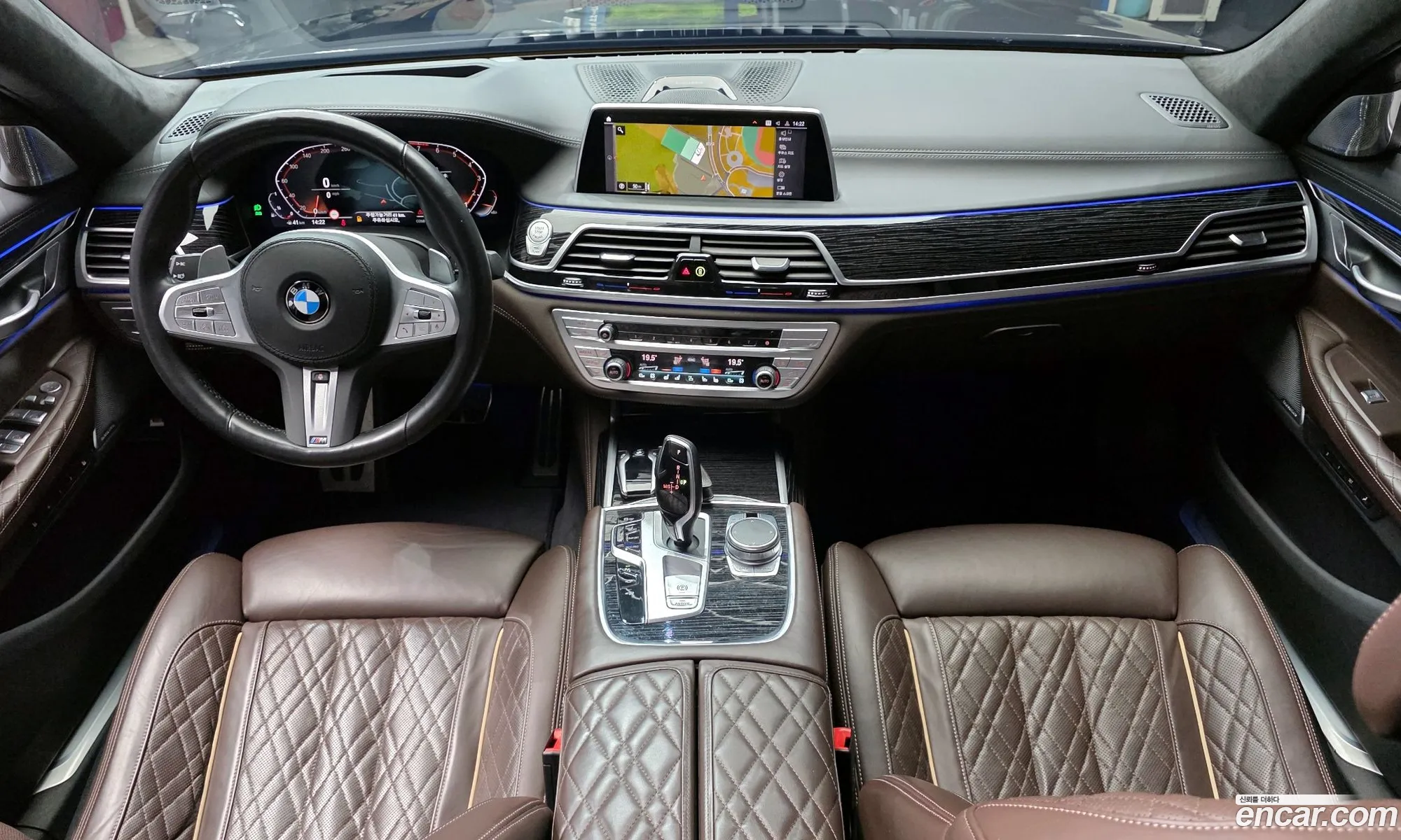 BMW 7 Series 2022 WBA7T4102NCJ42879 — 28