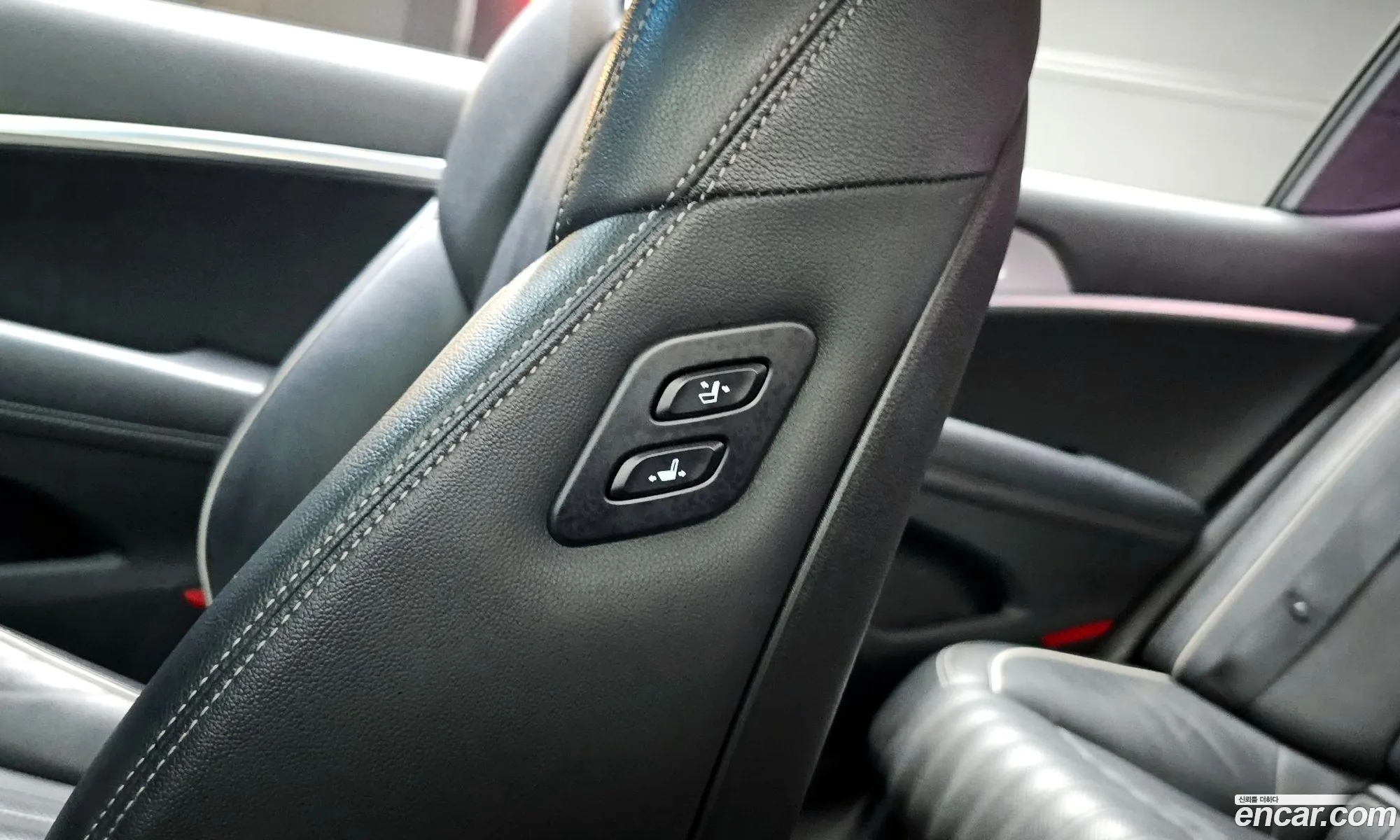Genesis G70 2017 — 13
