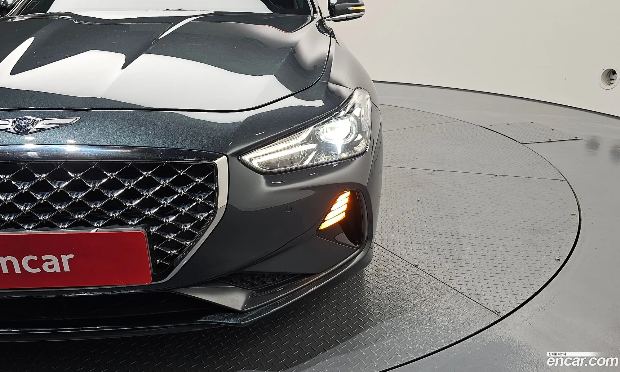 Genesis G70 2017 — 10