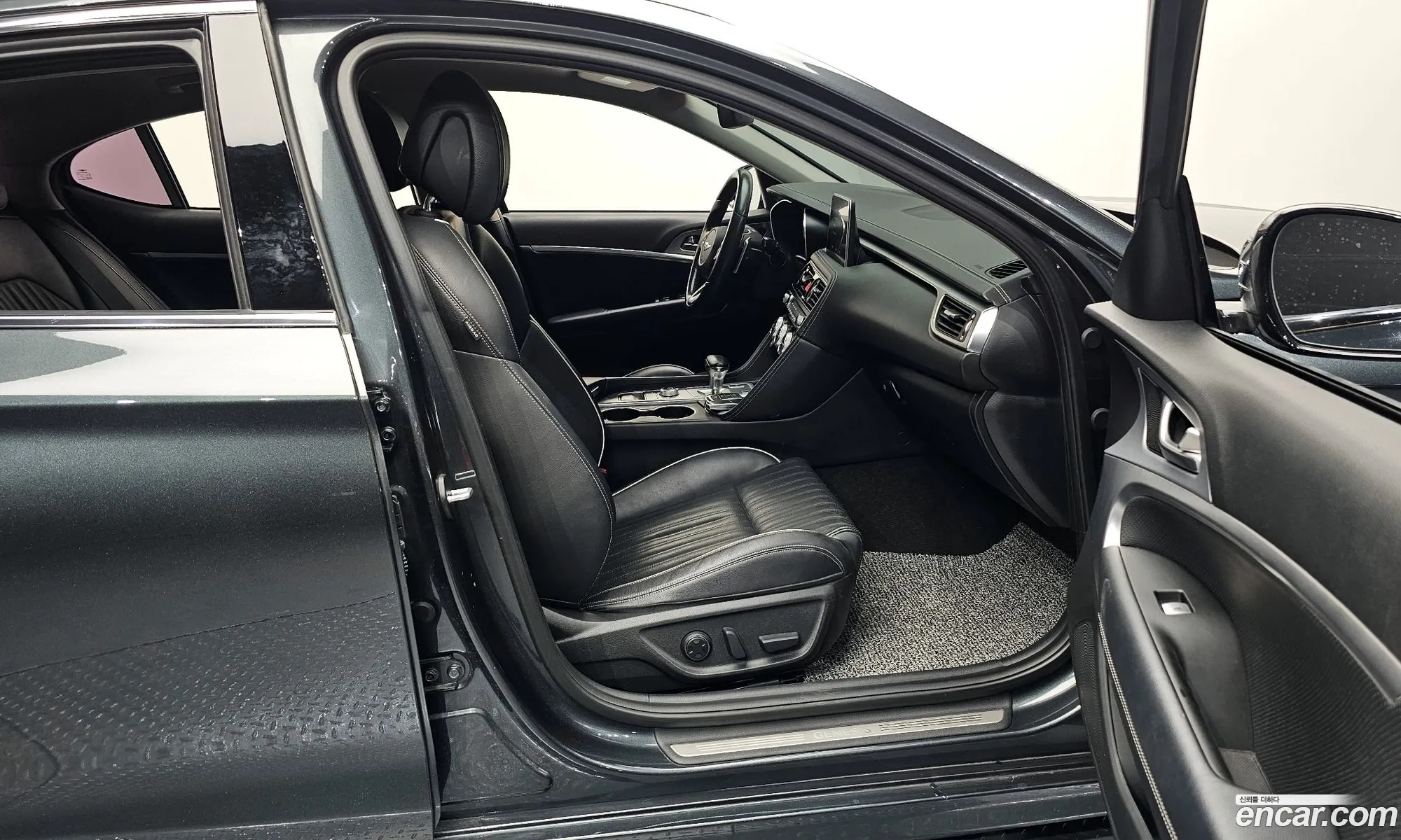 Genesis G70 2017 — 8