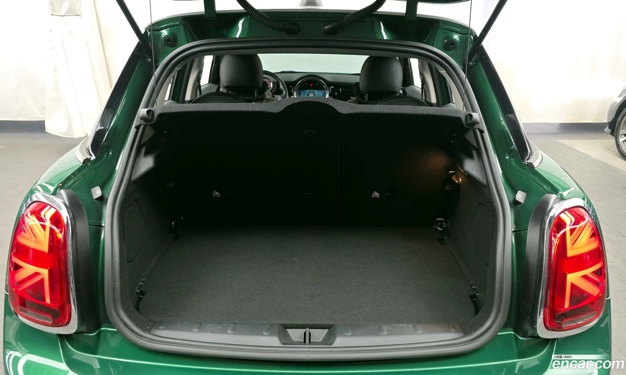 Mini Cooper 2021 WMW41DK00N2P77628 — 10