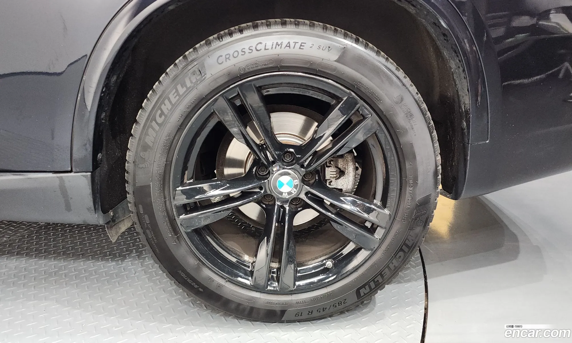 BMW X5 2018 WBAKS4108J0Y70084 — 29