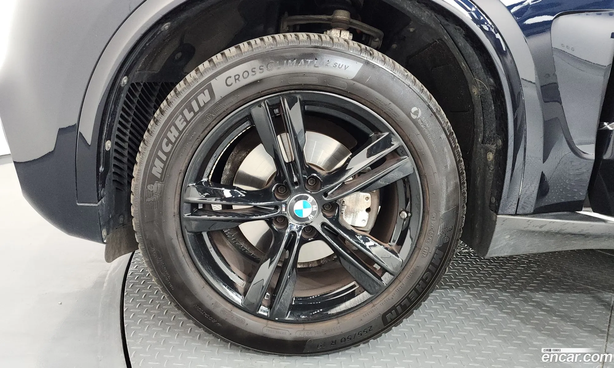 BMW X5 2018 WBAKS4108J0Y70084 — 31