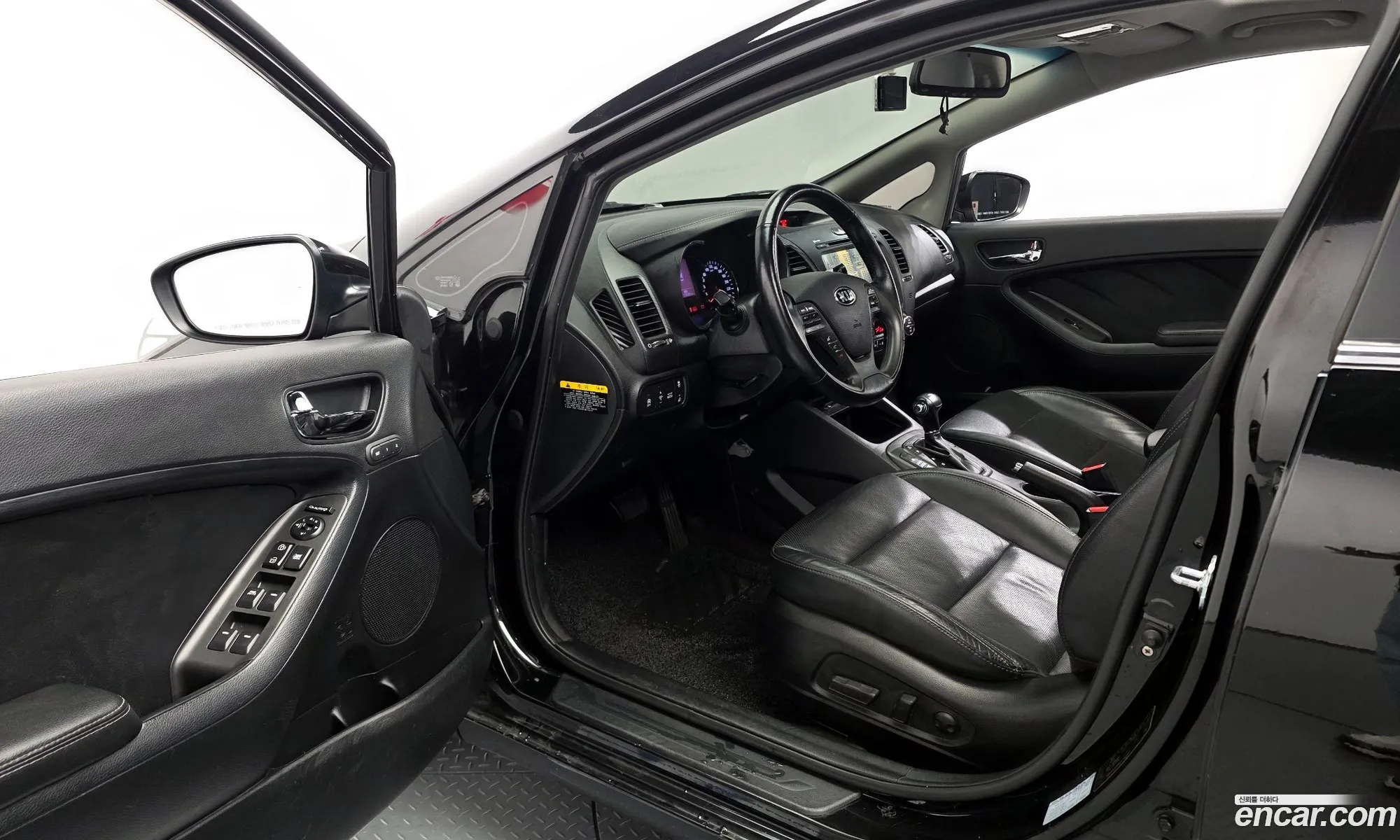 Kia K3 2014 — 8