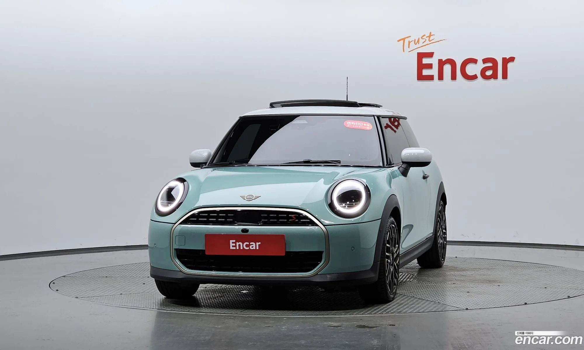 Mini Cooper S 2024 — 24